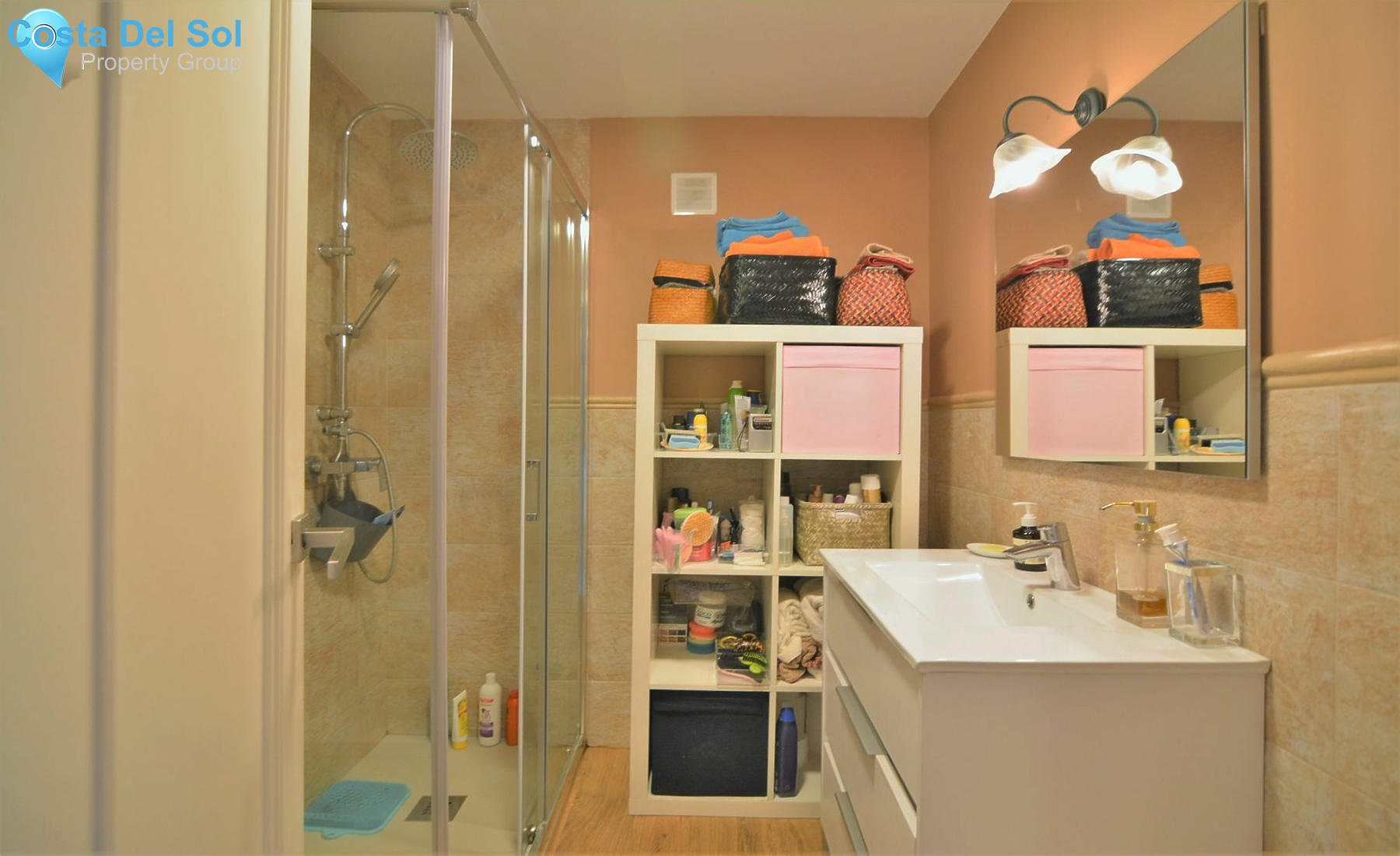 Middle Floor Apartment in Fuengirola-1131067