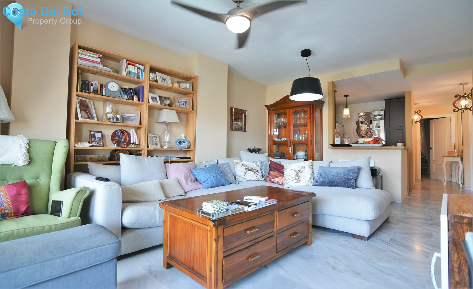 Middle Floor Apartment in Fuengirola-1131053