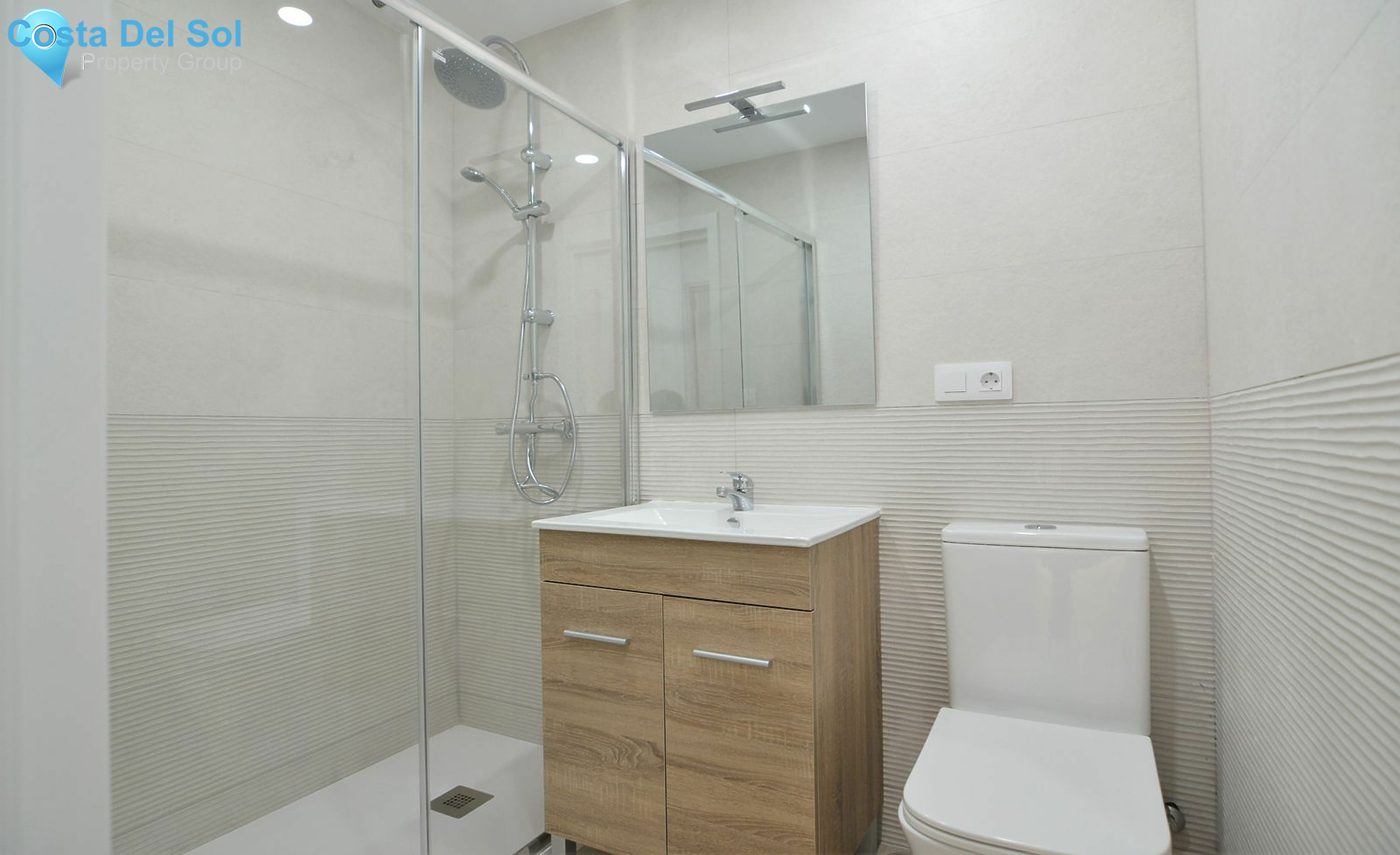 Middle Floor Apartment in Fuengirola-1138537