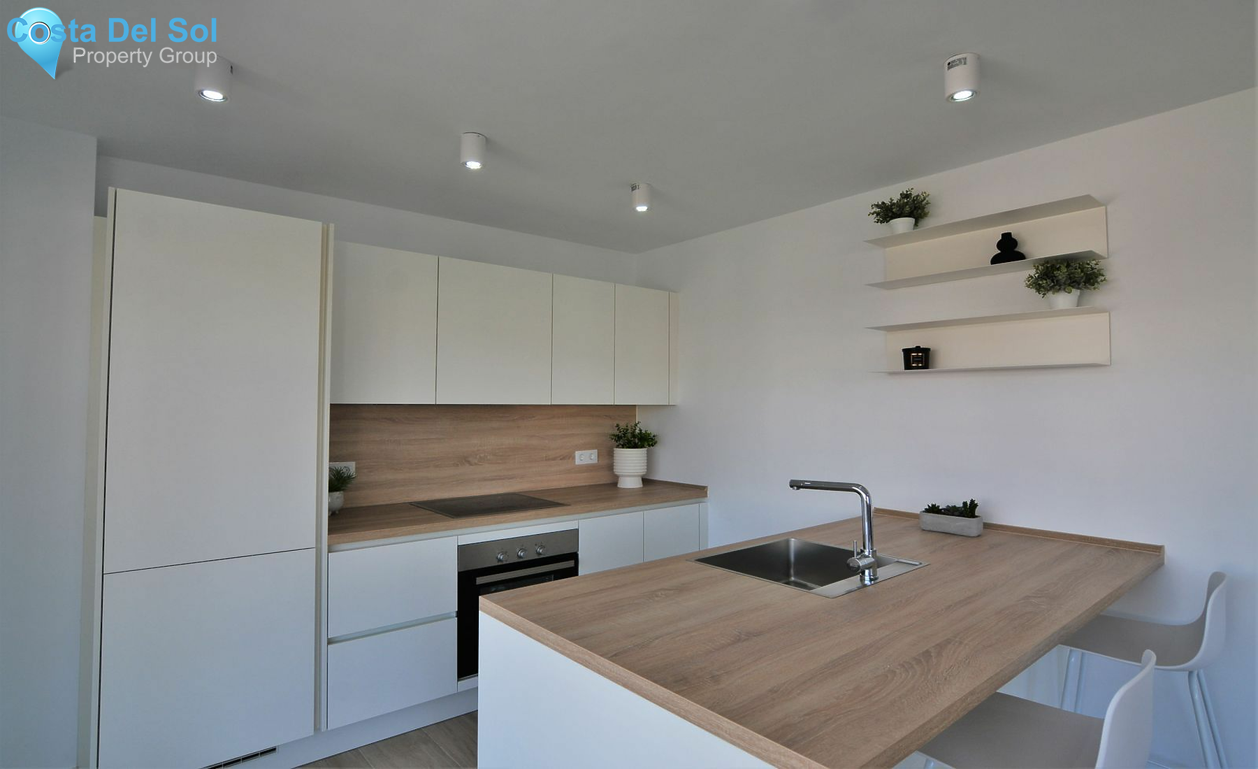 Middle Floor Apartment in Fuengirola-1138531