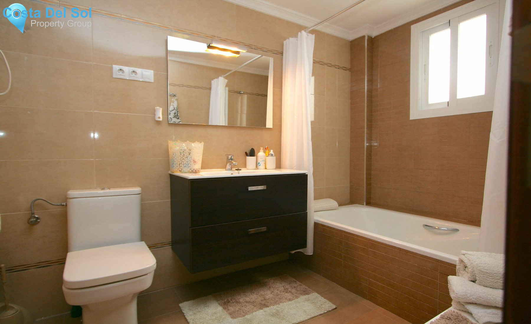 Middle Floor Apartment in Fuengirola-1148881
