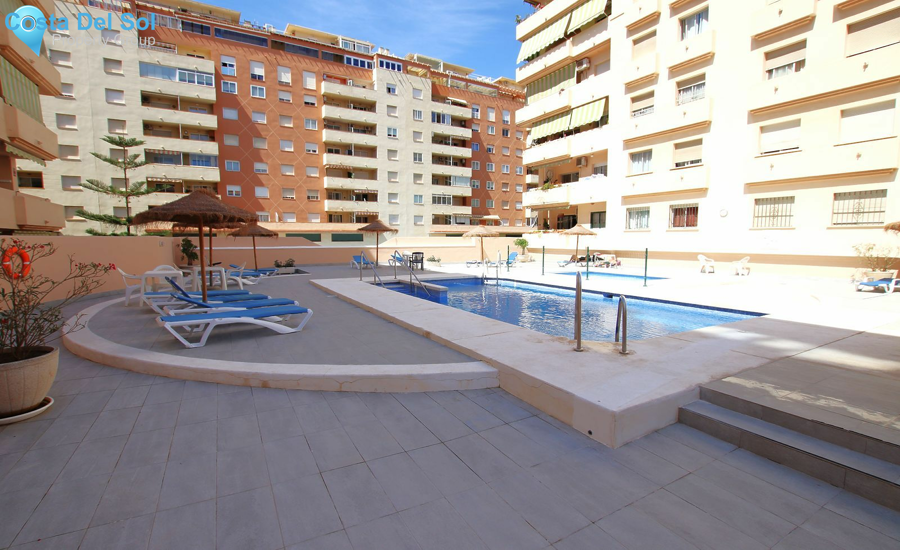 Middle Floor Apartment in Fuengirola-1163946