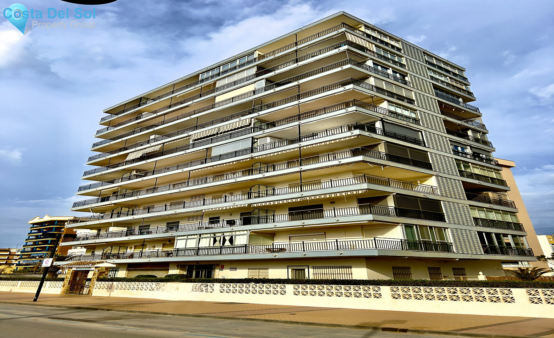 Middle Floor Apartment in Fuengirola-1178992