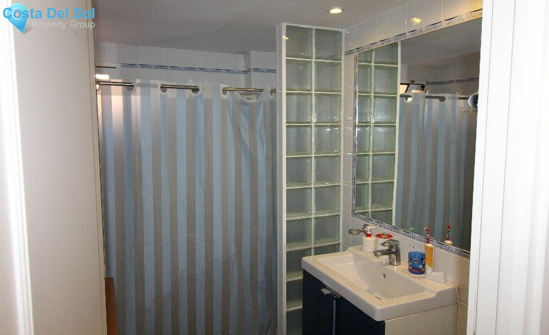 Middle Floor Apartment in Fuengirola-1184587