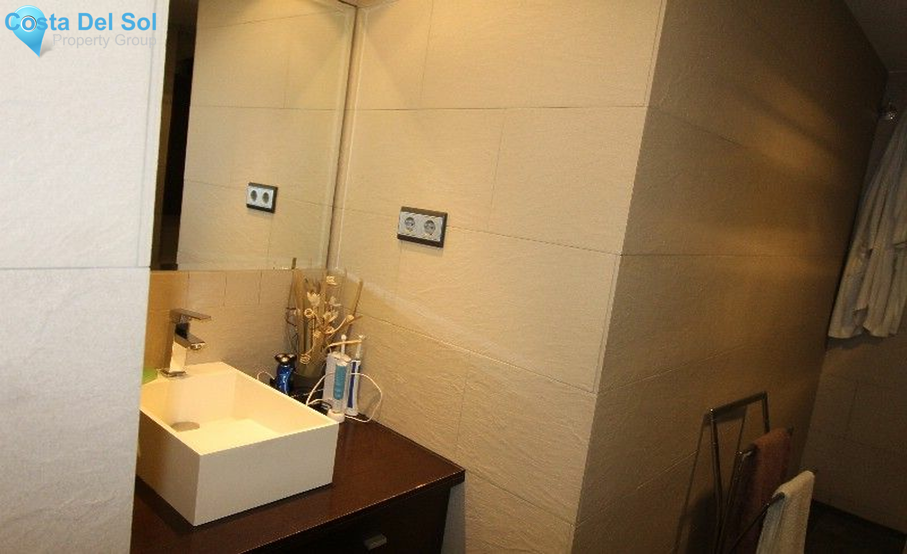 Middle Floor Apartment in Fuengirola-1184589