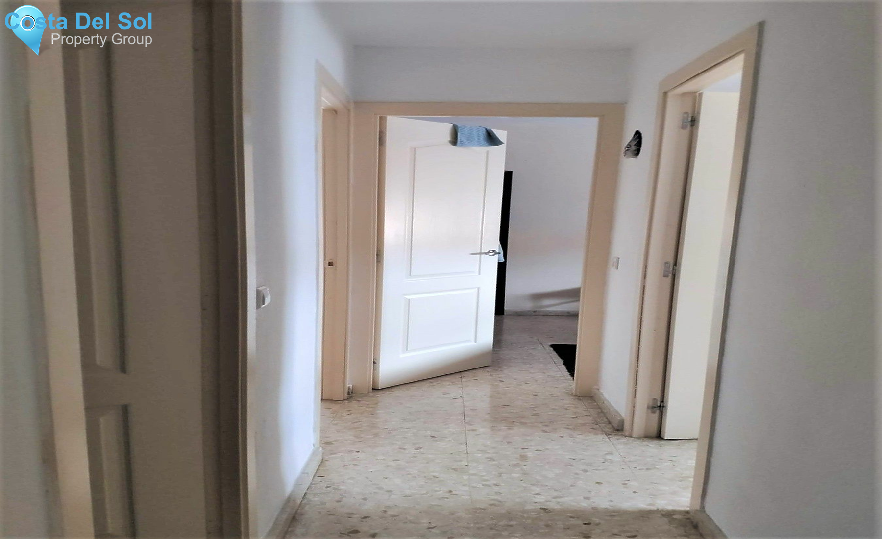 Middle Floor Apartment in Fuengirola-1184924