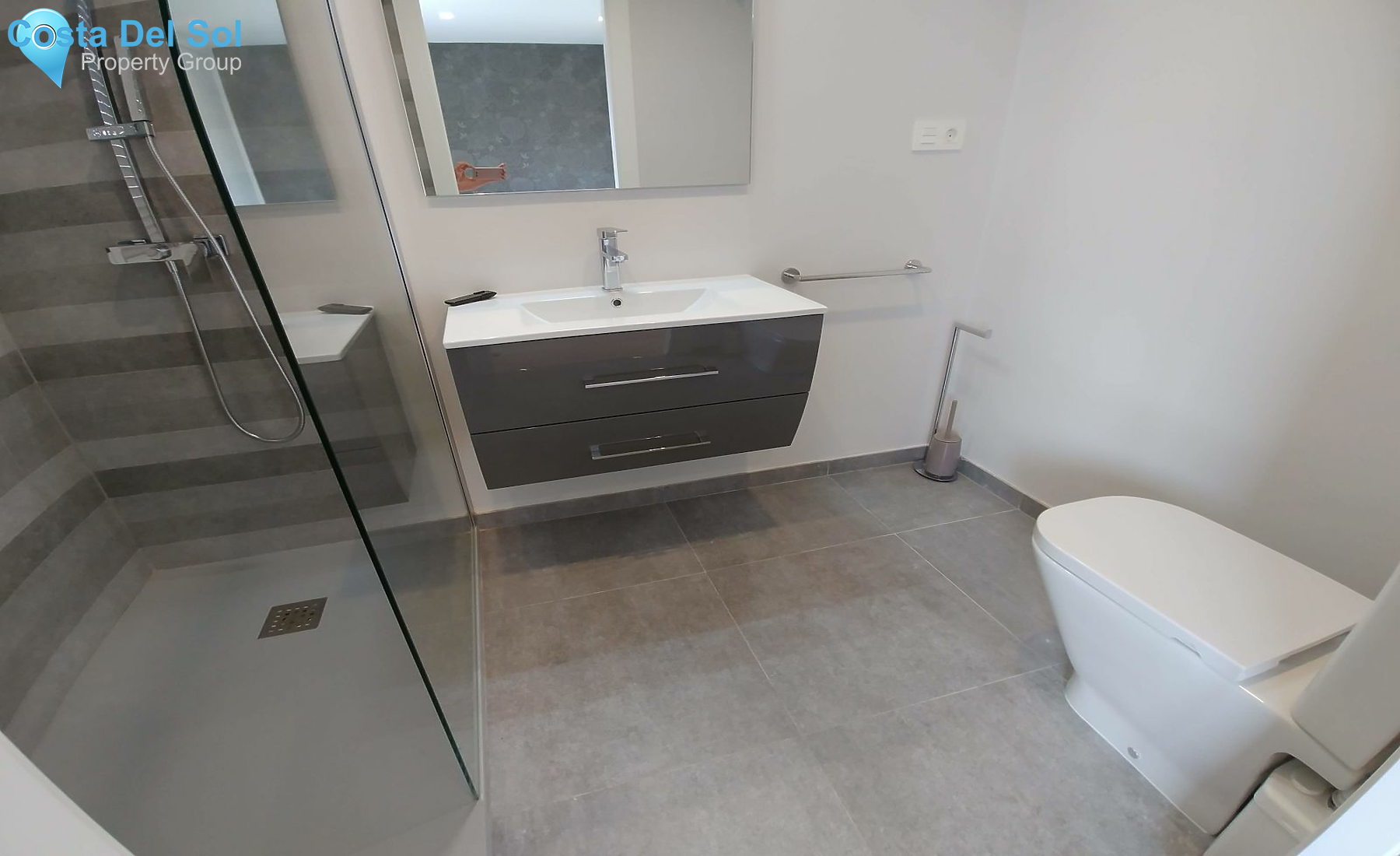 Middle Floor Apartment in Fuengirola-1185399
