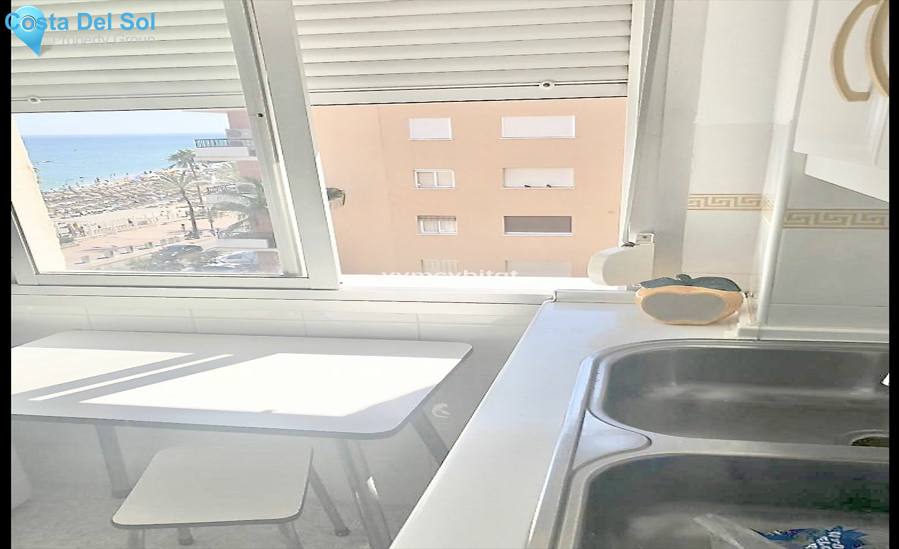 Middle Floor Apartment in Fuengirola-1199995