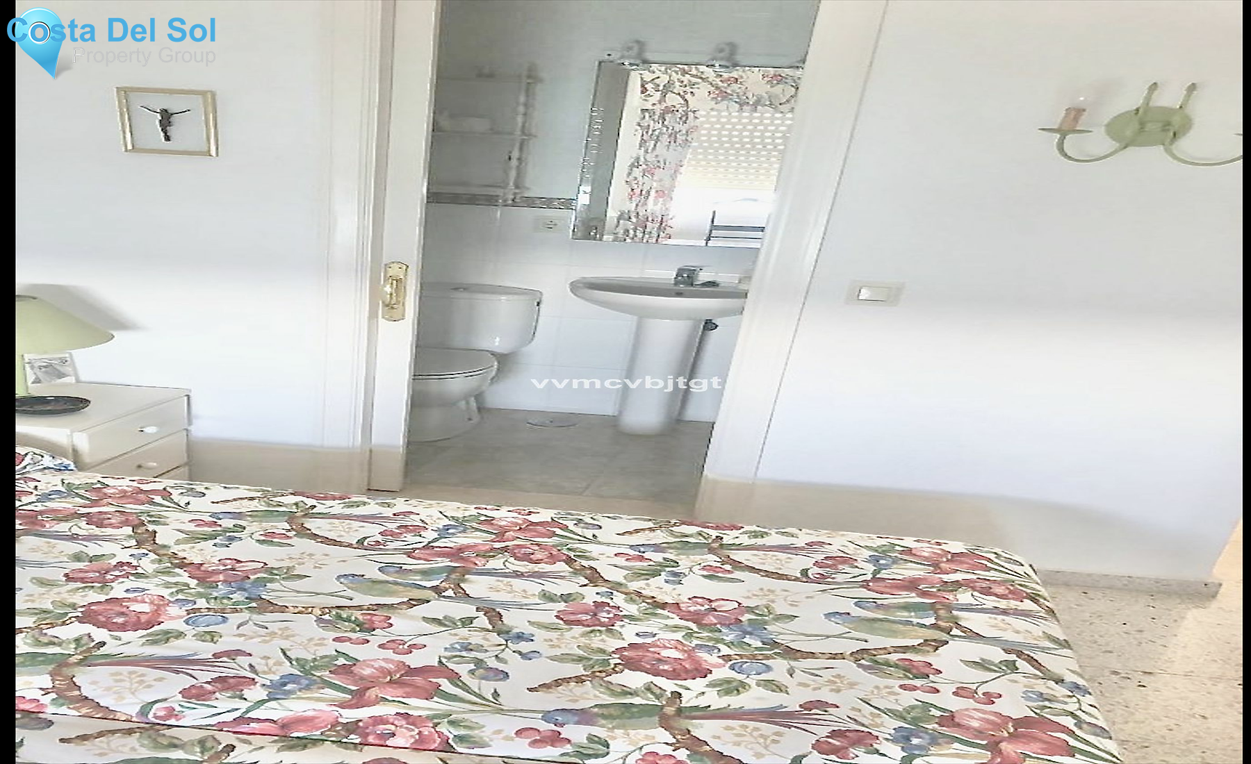 Middle Floor Apartment in Fuengirola-1199997