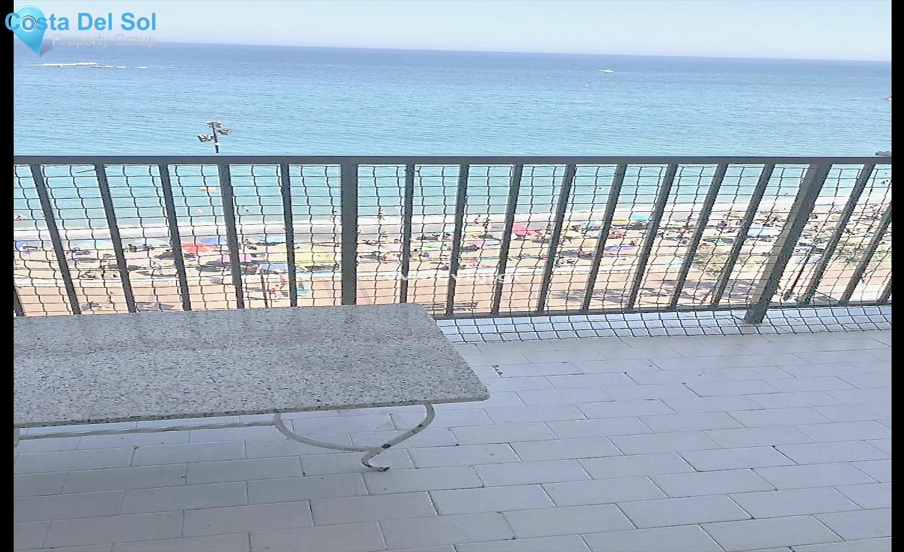 Middle Floor Apartment in Fuengirola-1199999