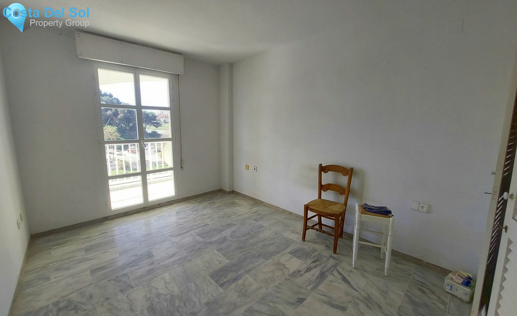 Middle Floor Apartment in Fuengirola-1206877