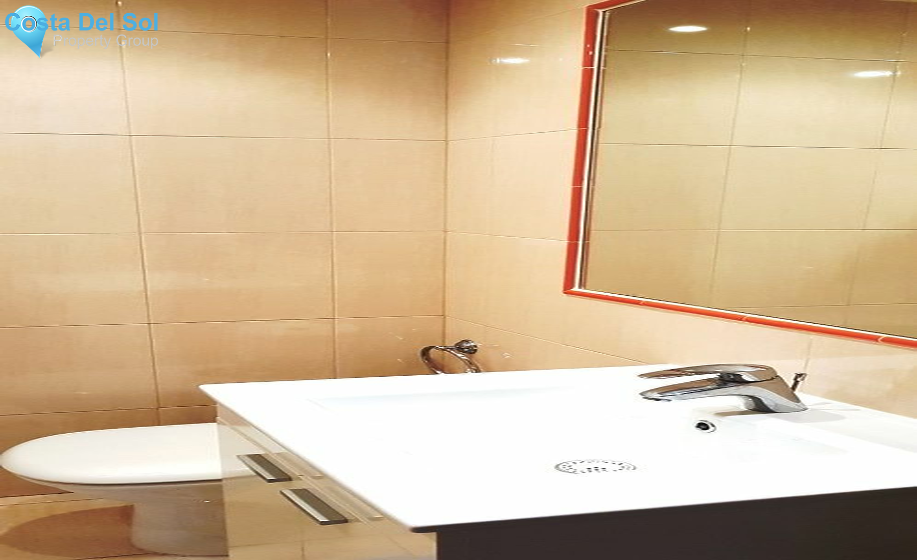 Middle Floor Apartment in Fuengirola-1222547