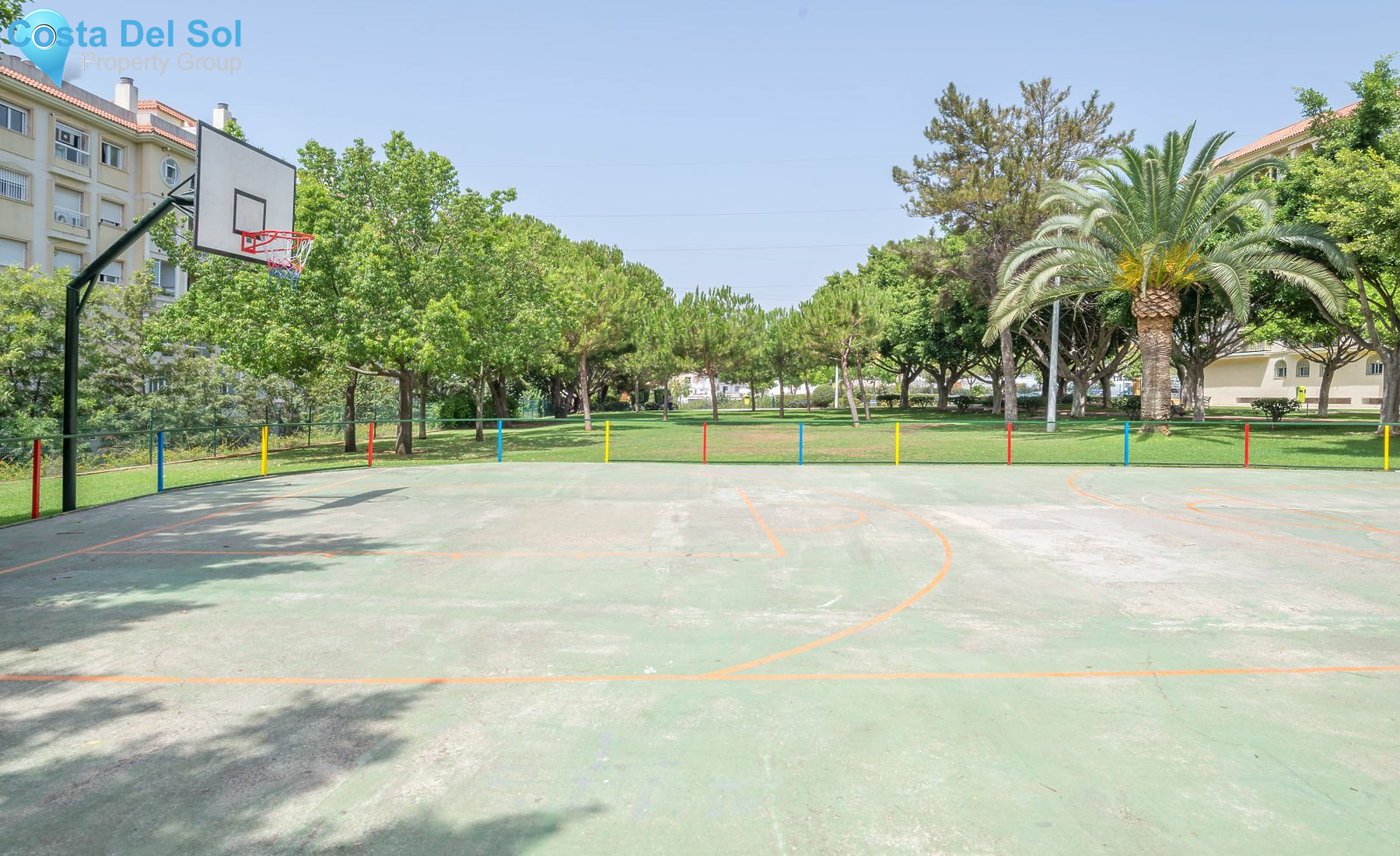 Middle Floor Apartment in Fuengirola-1386439