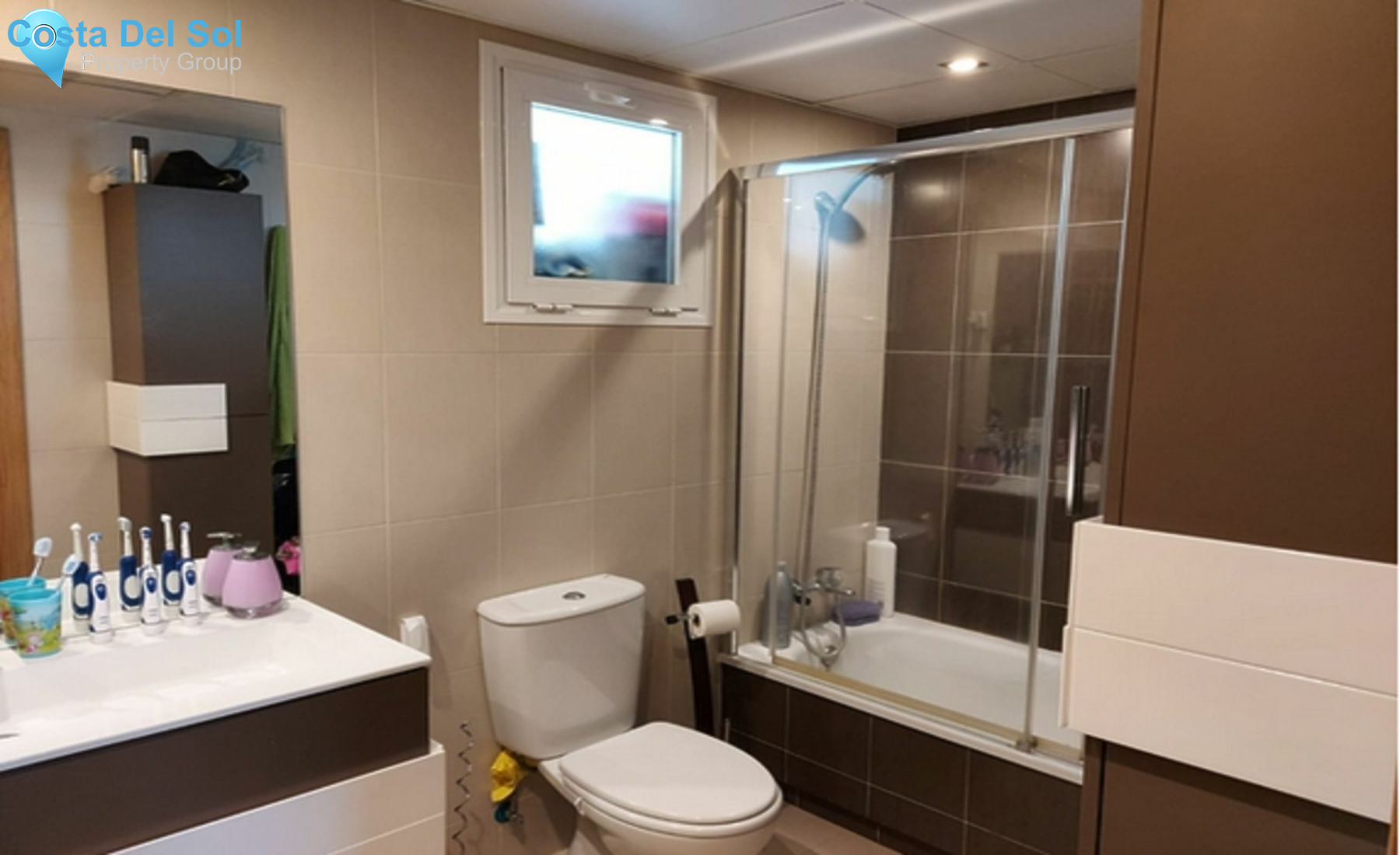 Middle Floor Apartment in Fuengirola-1388952