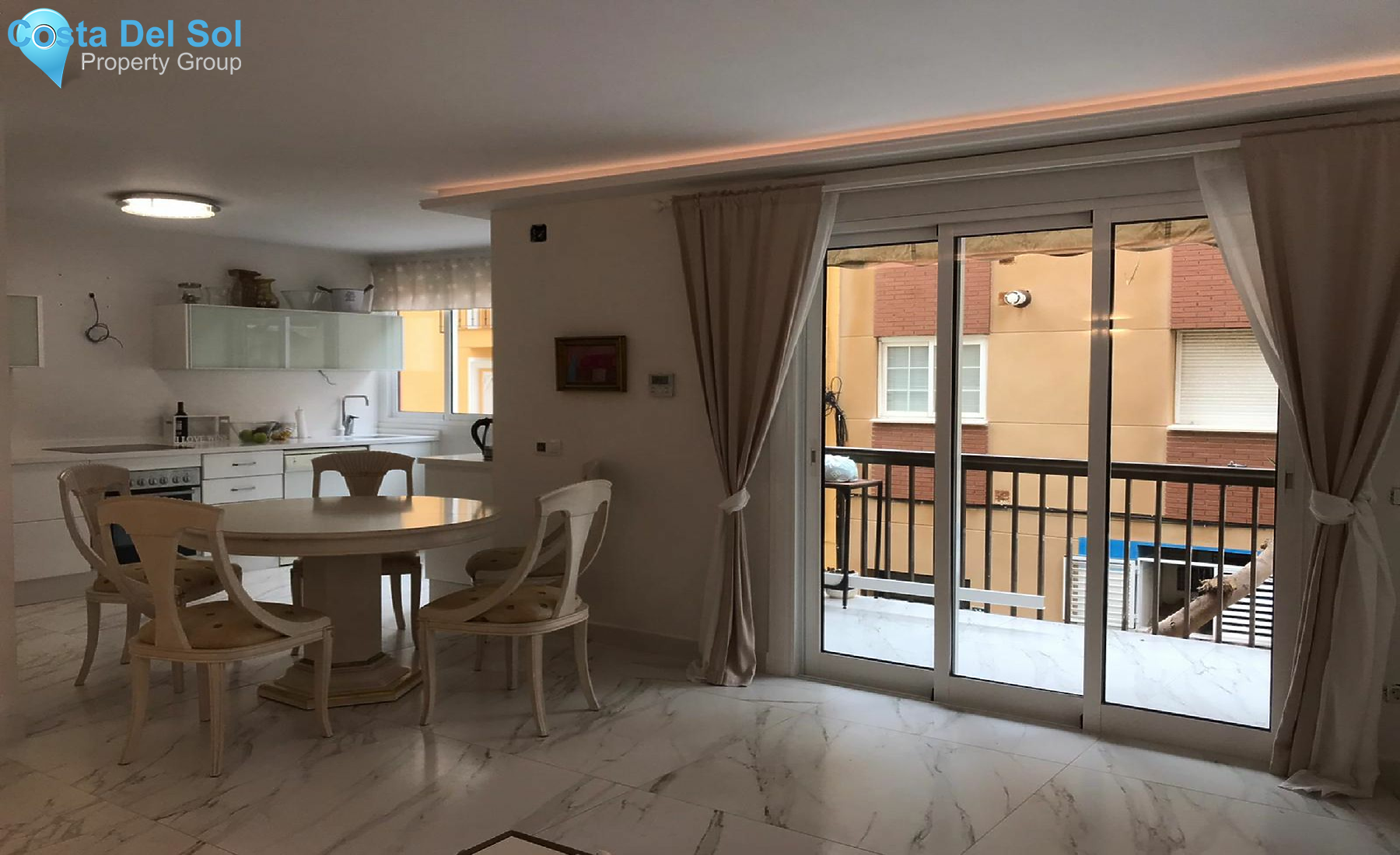 Middle Floor Apartment in Fuengirola-1398947