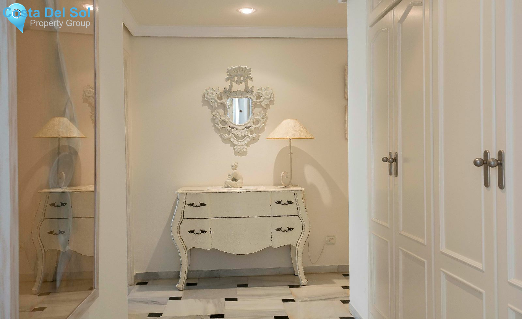 Middle Floor Apartment in Fuengirola-1422043