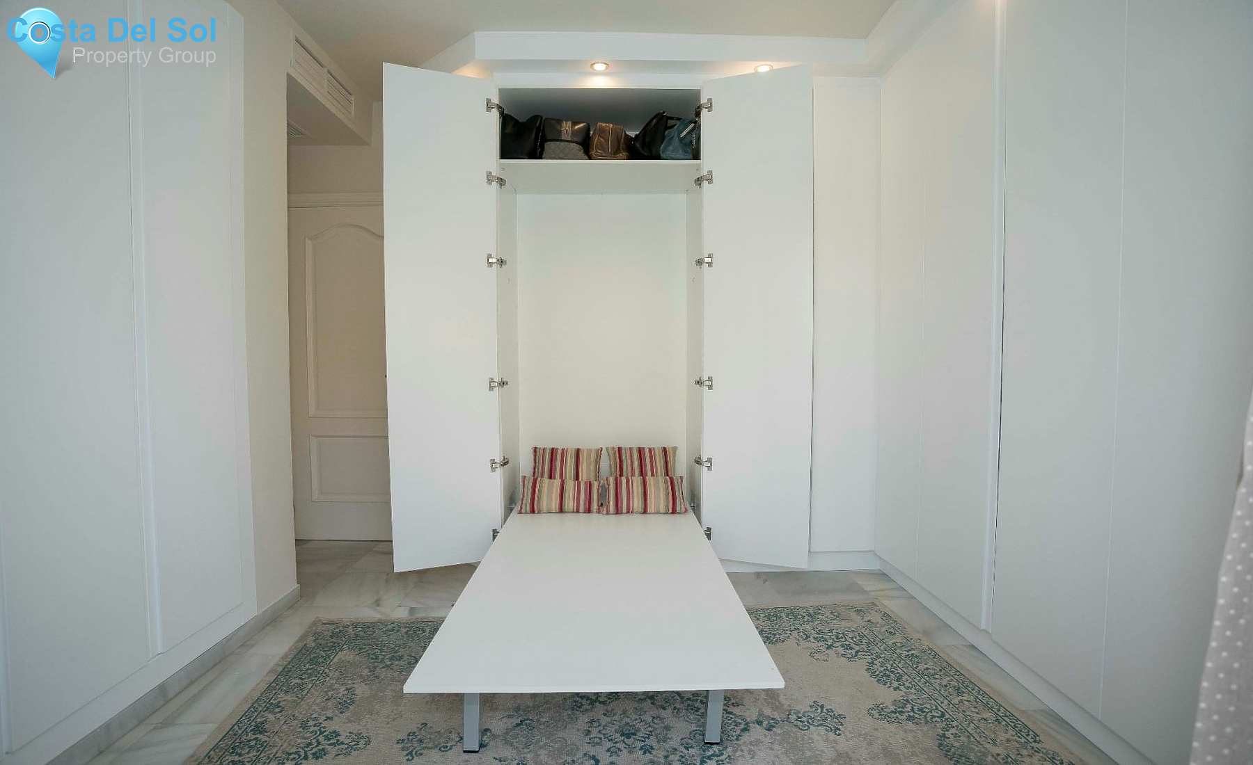 Middle Floor Apartment in Fuengirola-1422045