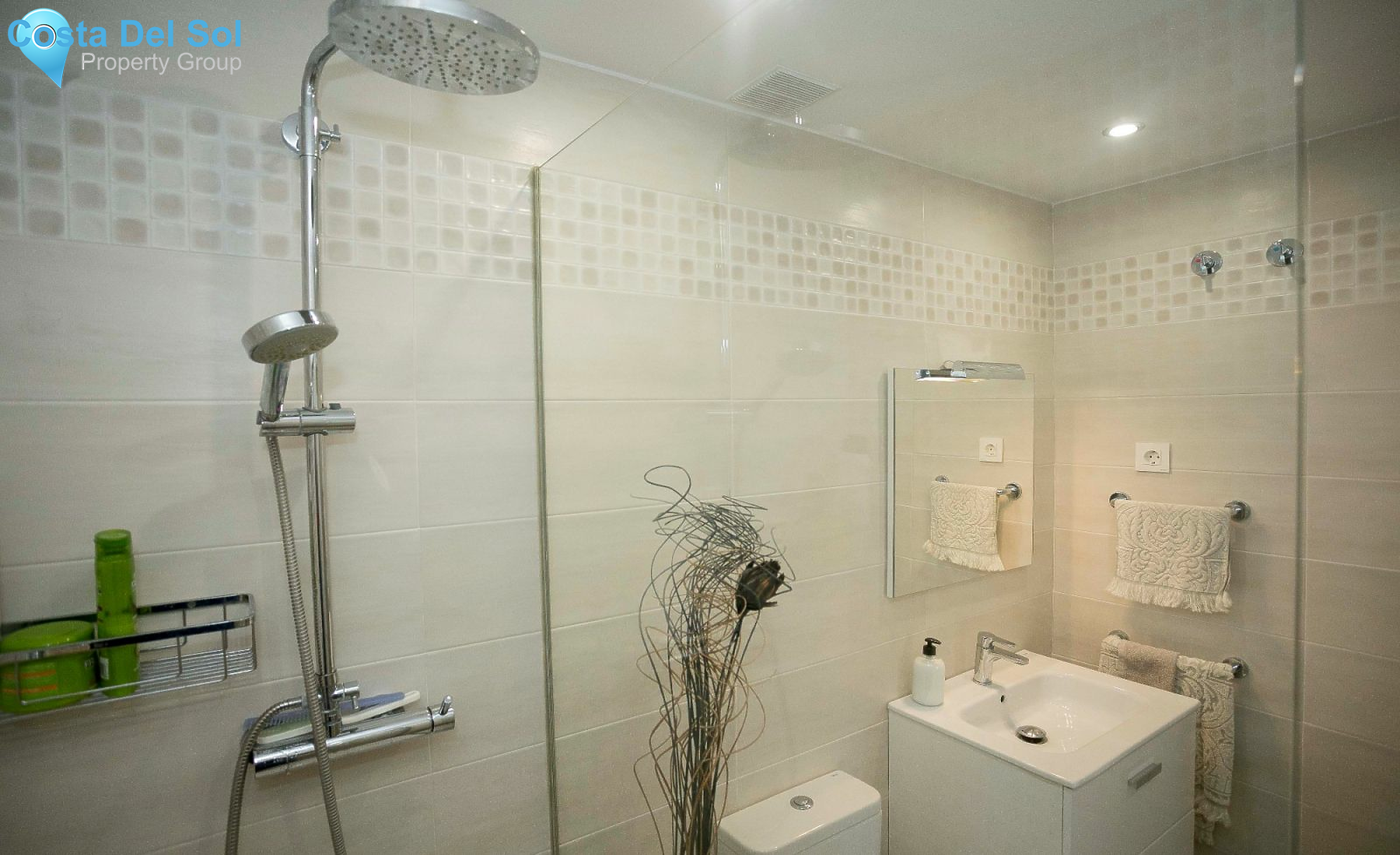 Middle Floor Apartment in Fuengirola-1422050
