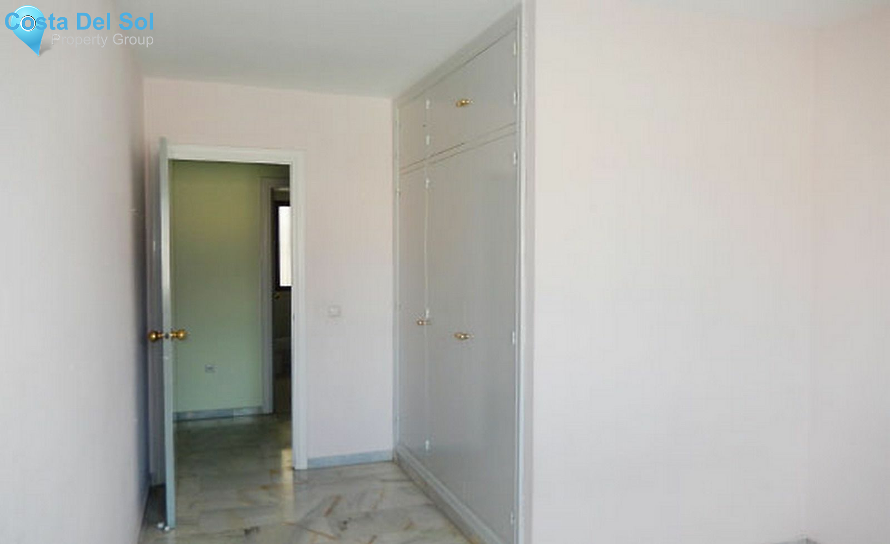 Middle Floor Apartment in Fuengirola-1422592