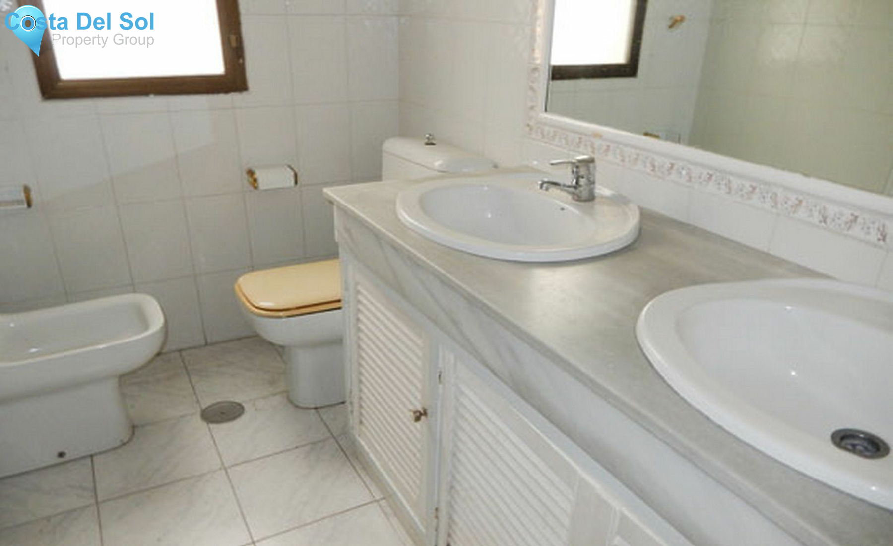 Middle Floor Apartment in Fuengirola-1422589