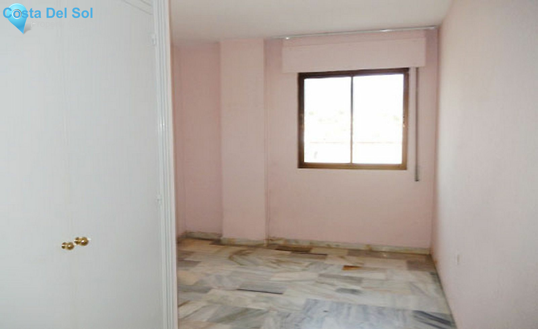 Middle Floor Apartment in Fuengirola-1422591