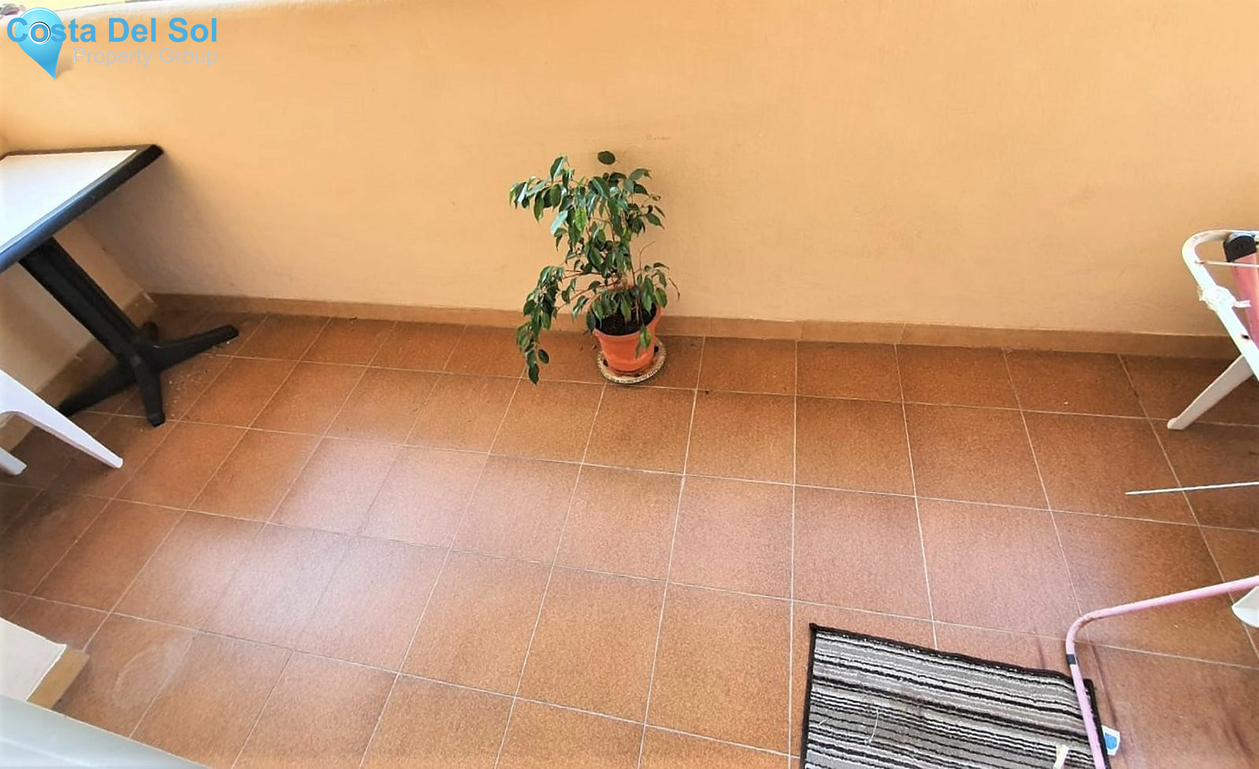 Middle Floor Apartment in Fuengirola-1430228