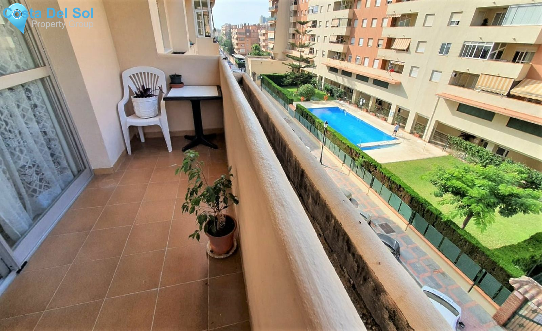 Middle Floor Apartment in Fuengirola-1430220