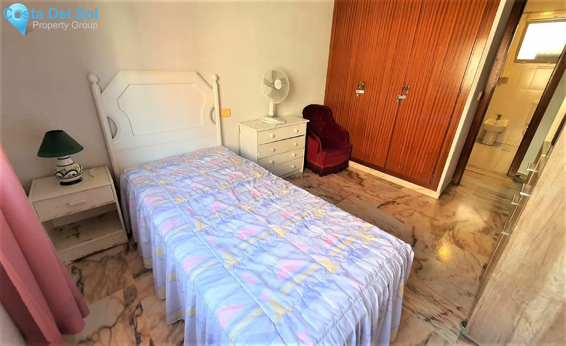 Middle Floor Apartment in Fuengirola-1430223