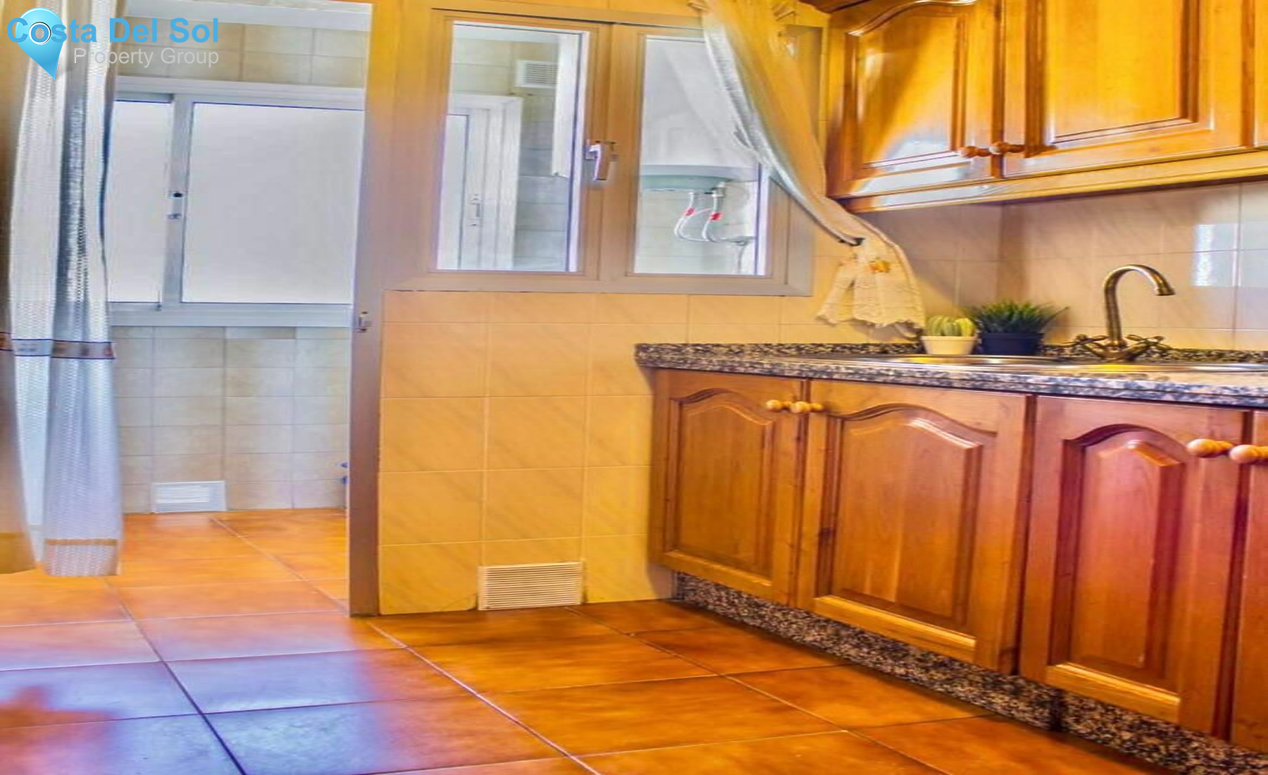 Middle Floor Apartment in Fuengirola-1443593