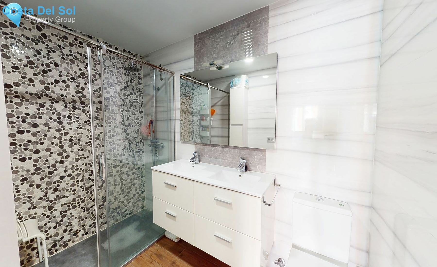 Middle Floor Apartment in Fuengirola-1446723