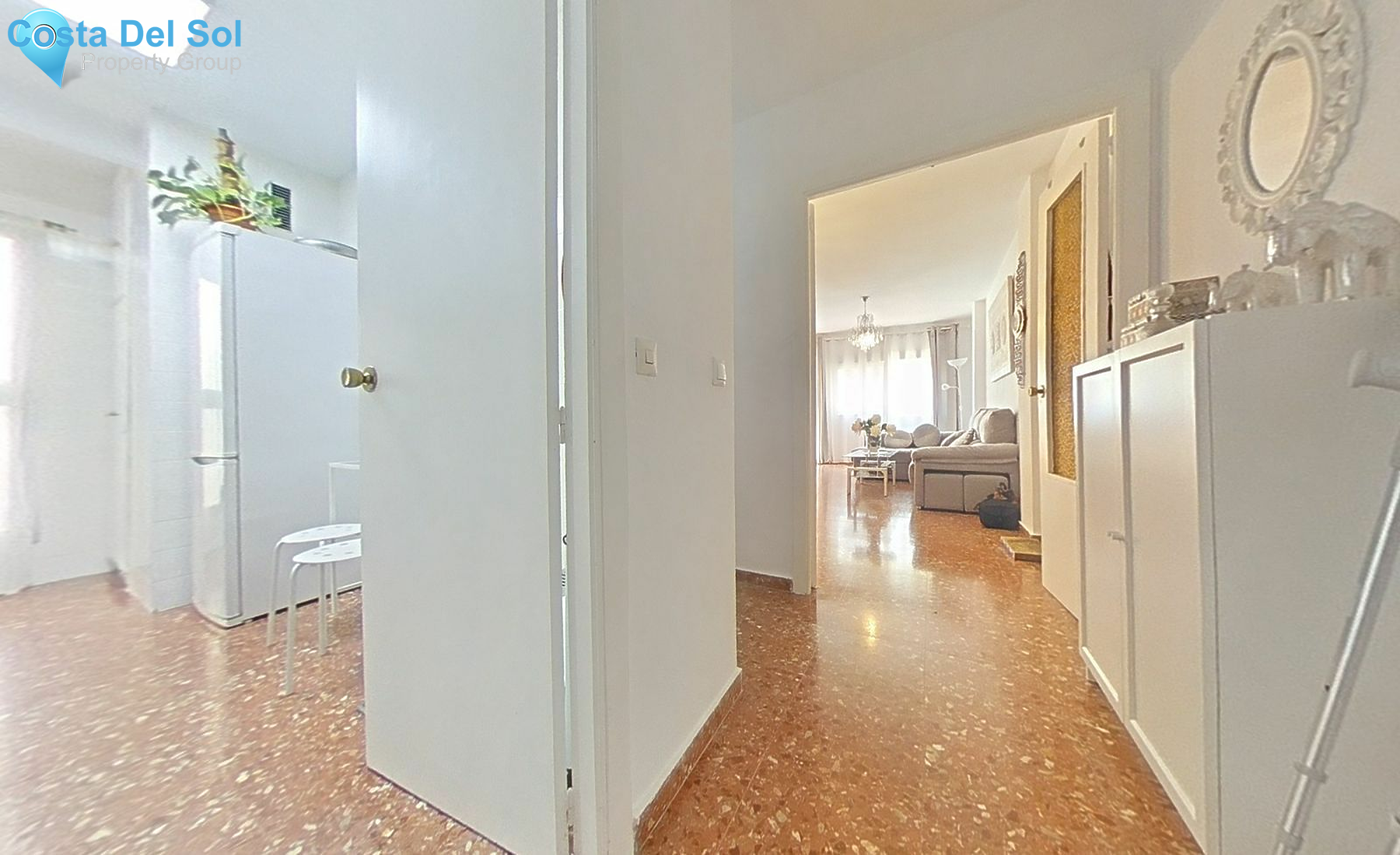 Middle Floor Apartment in Fuengirola-1448151