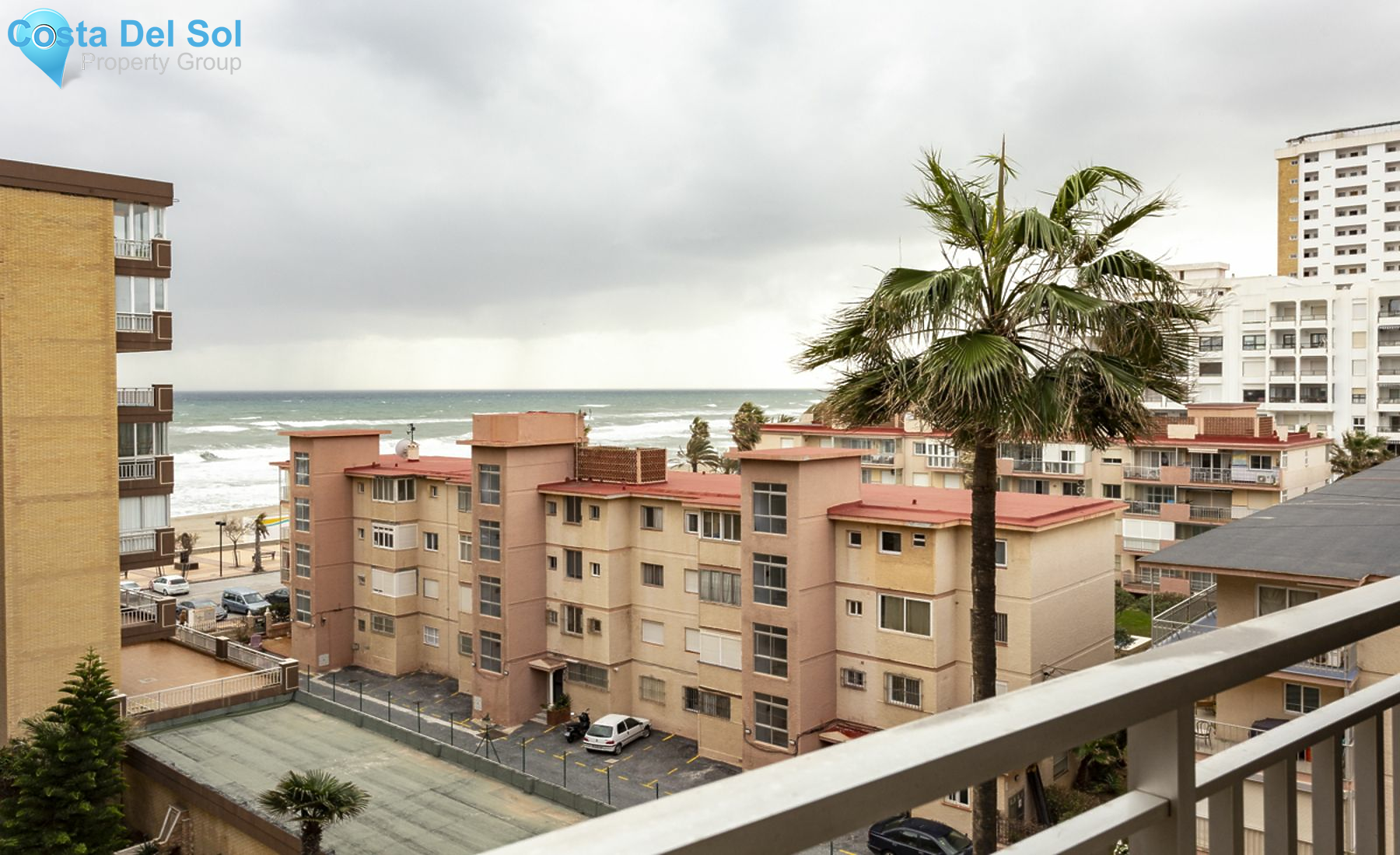 Middle Floor Apartment in Fuengirola-1448927