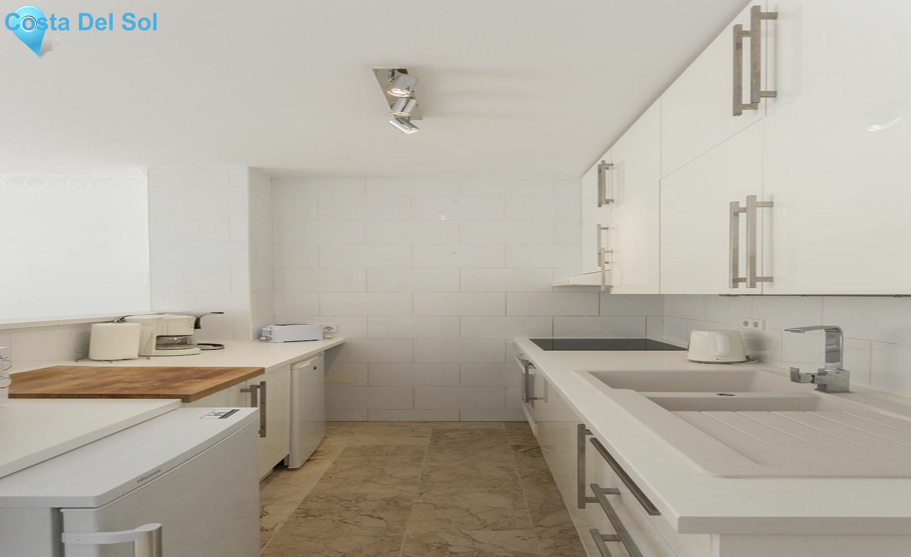 Middle Floor Apartment in Fuengirola-1448937