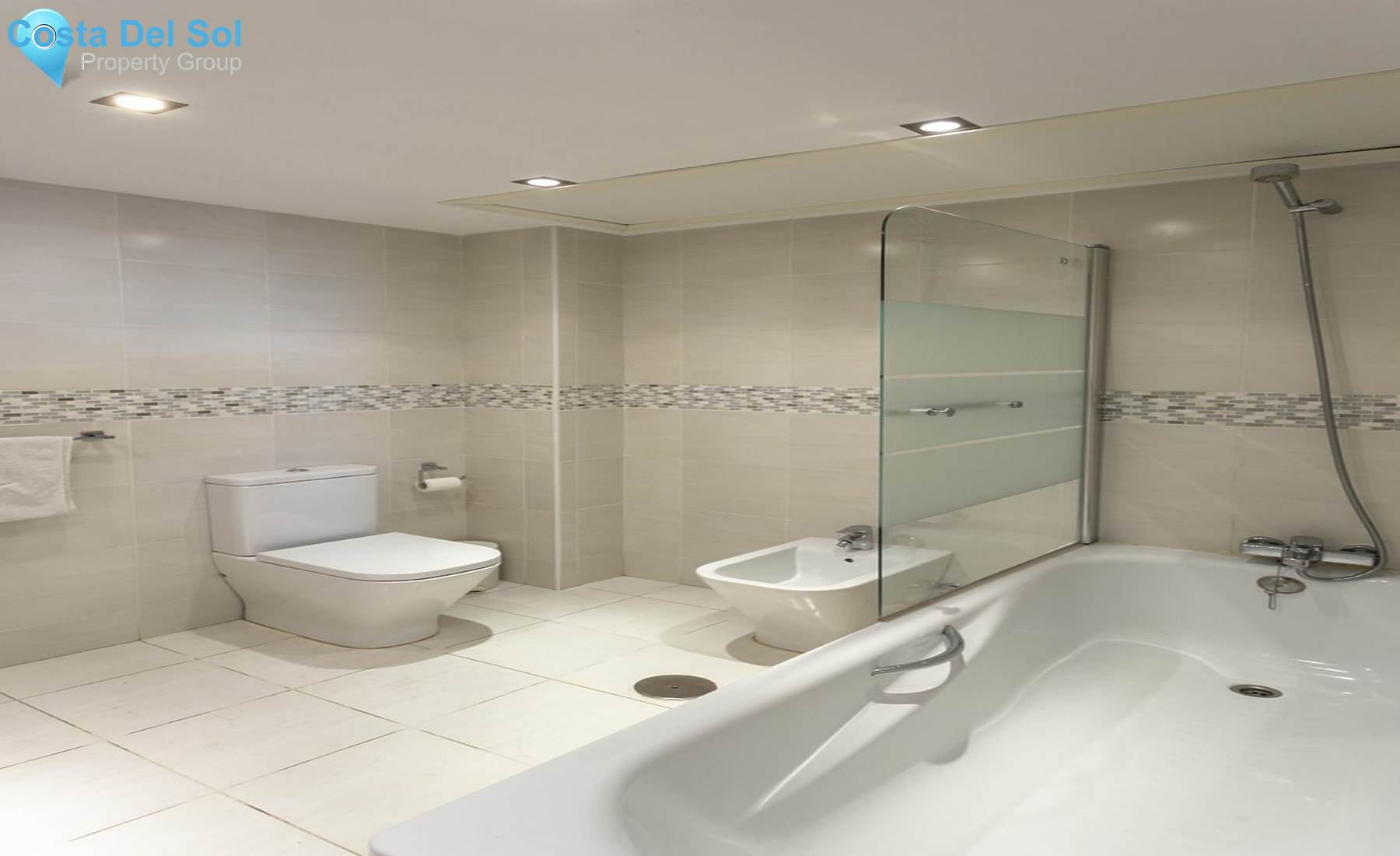 Middle Floor Apartment in Fuengirola-1448944