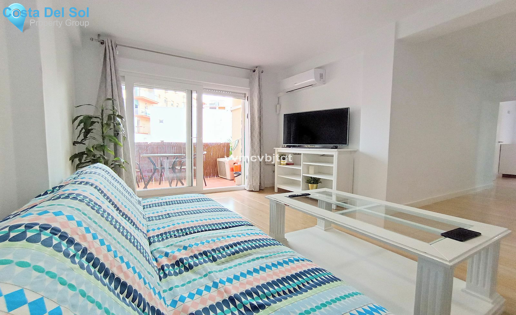 Middle Floor Apartment in Fuengirola-1464476