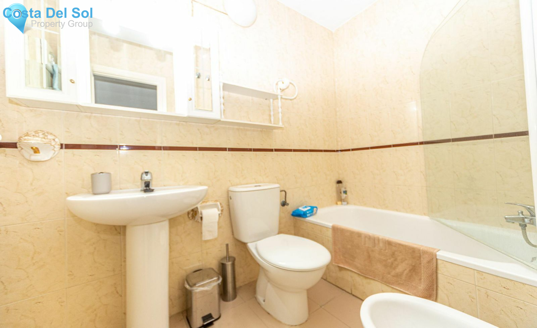 Middle Floor Apartment in Fuengirola-1470016