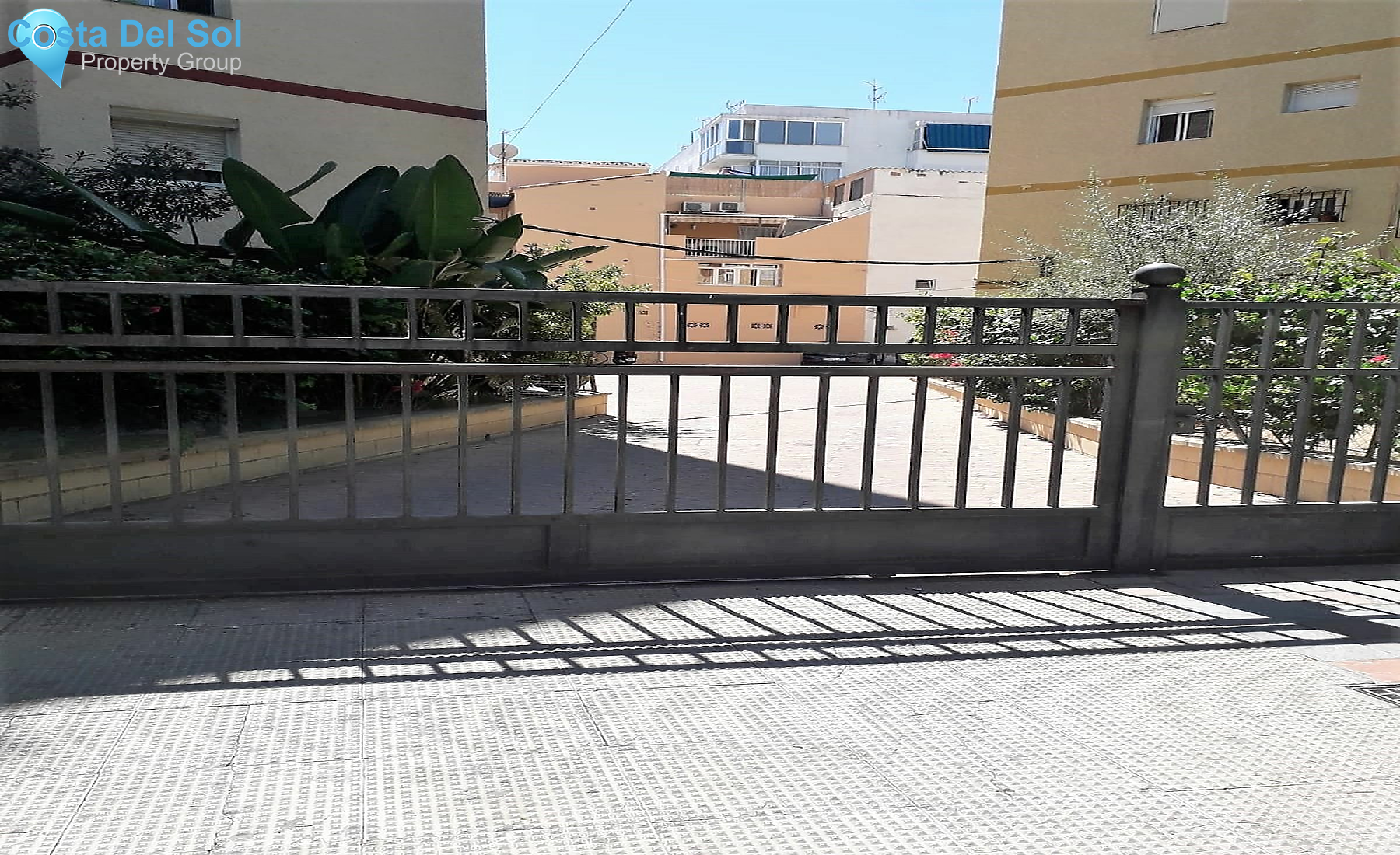 Middle Floor Apartment in Fuengirola-1473403