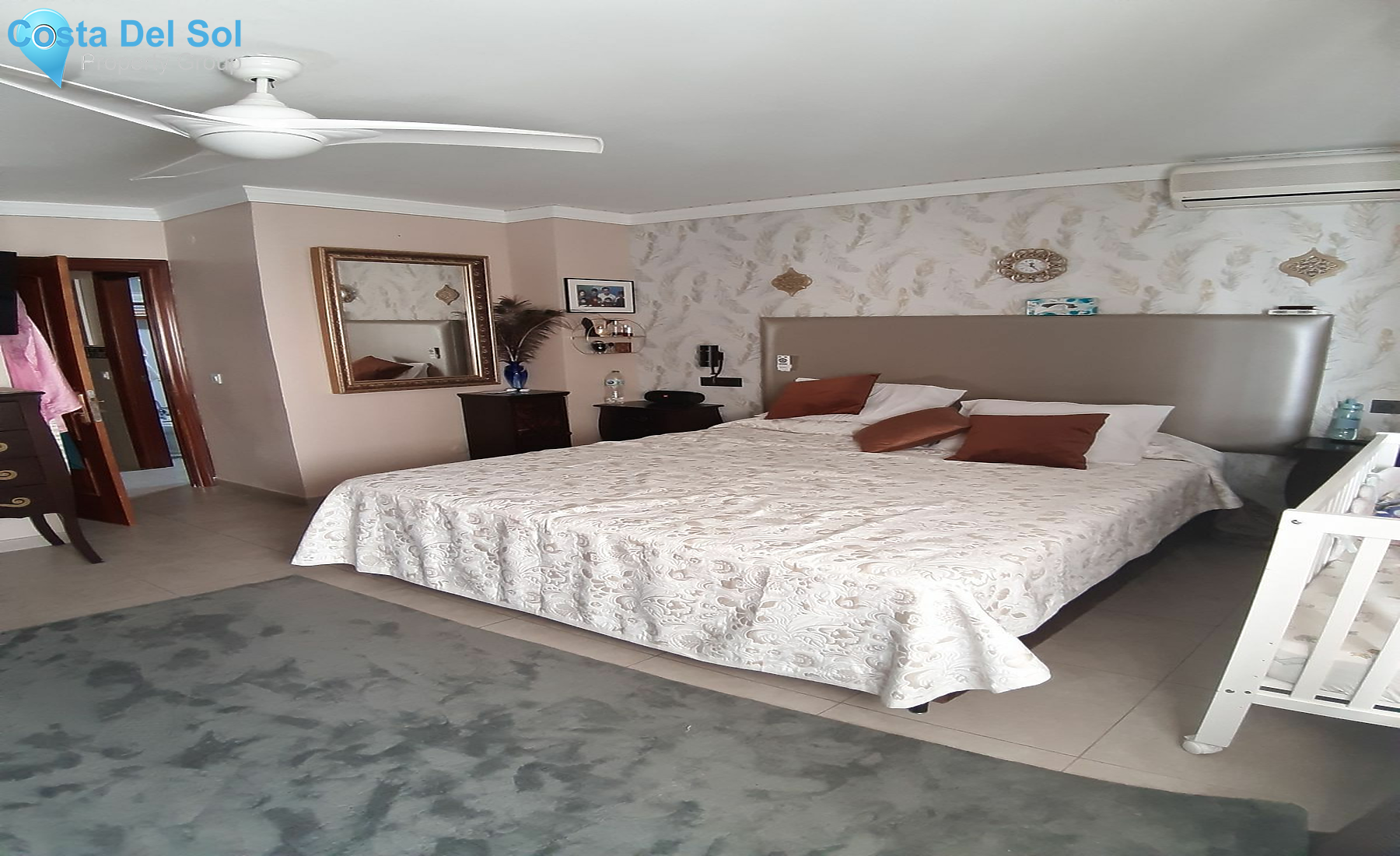 Middle Floor Apartment in Fuengirola-1473991