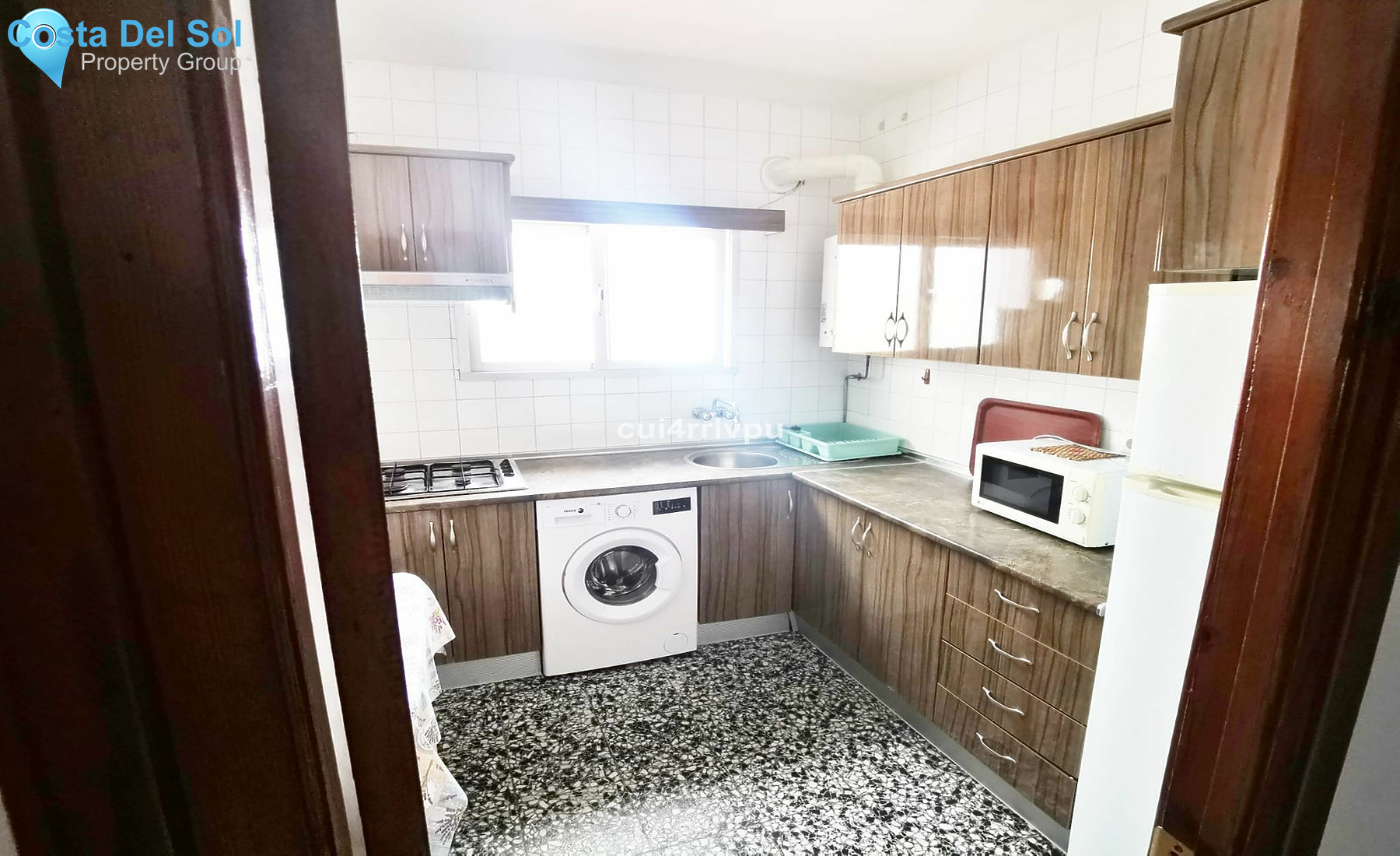 Middle Floor Apartment in Fuengirola-1474083