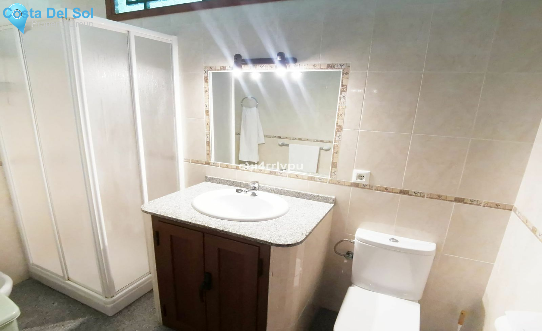 Middle Floor Apartment in Fuengirola-1474085