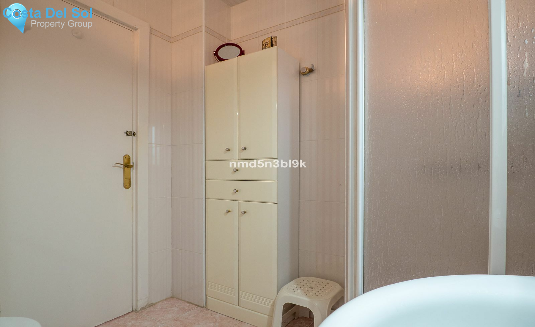 Middle Floor Apartment in Fuengirola-1480468