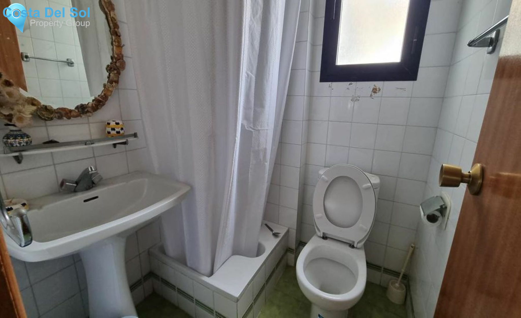 Middle Floor Apartment in Fuengirola-1481124