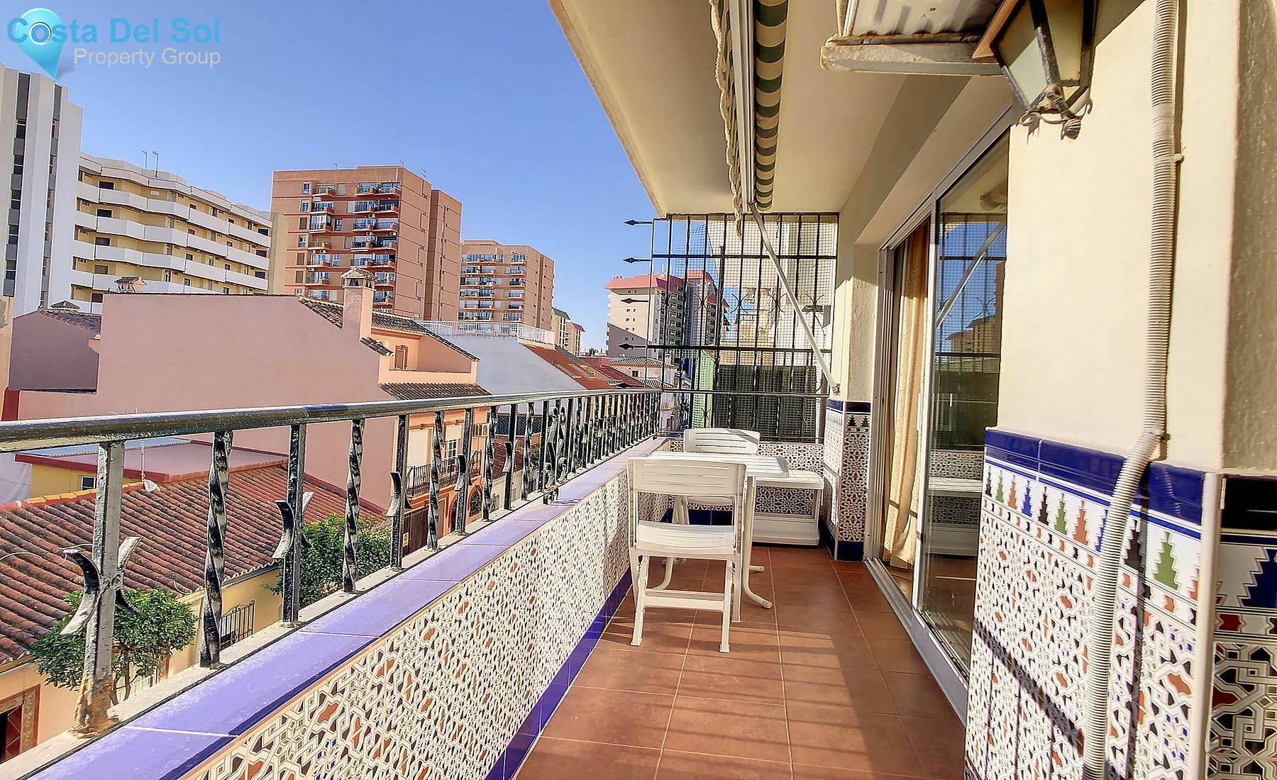 Middle Floor Apartment in Fuengirola-1485103