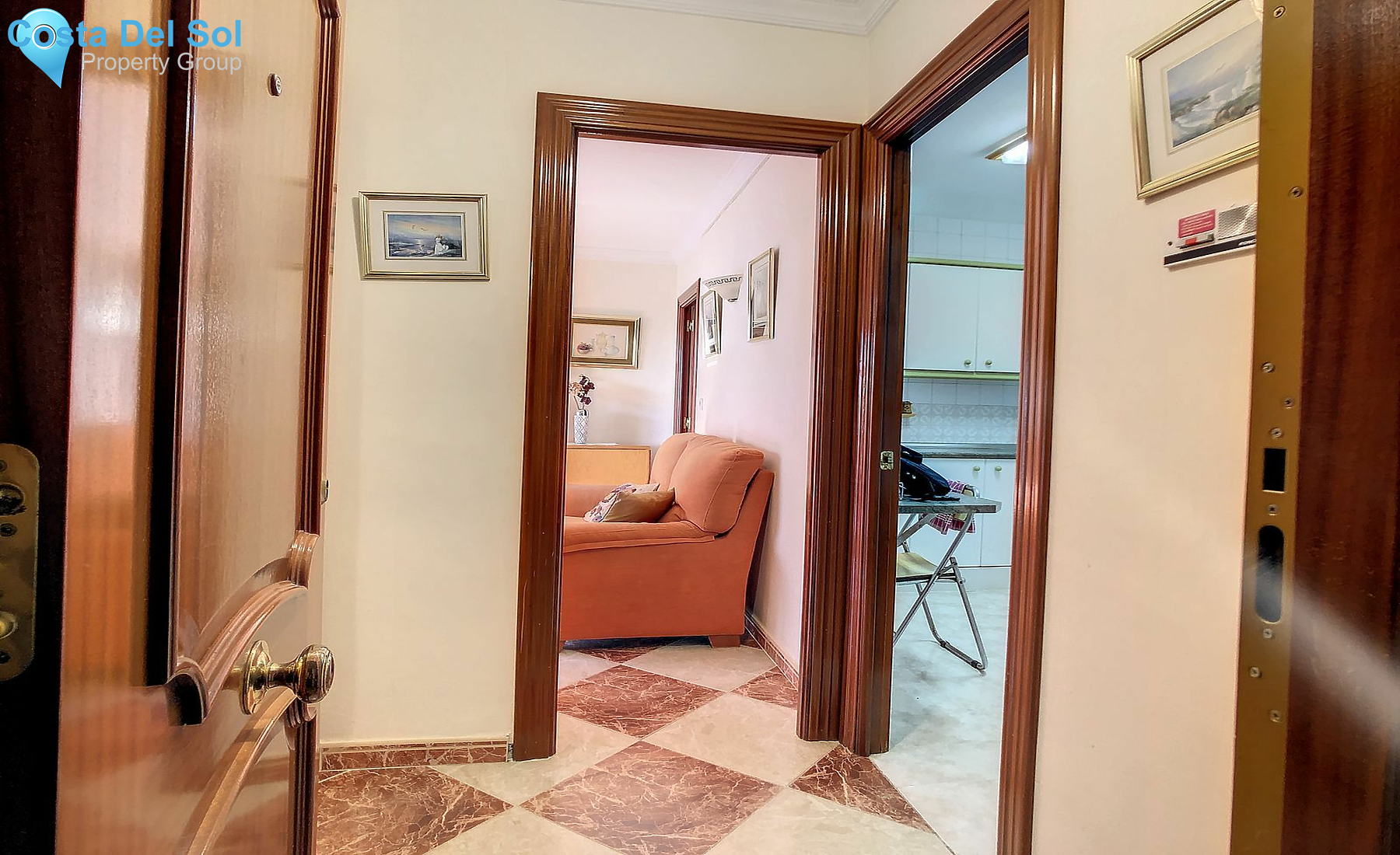 Middle Floor Apartment in Fuengirola-1485090