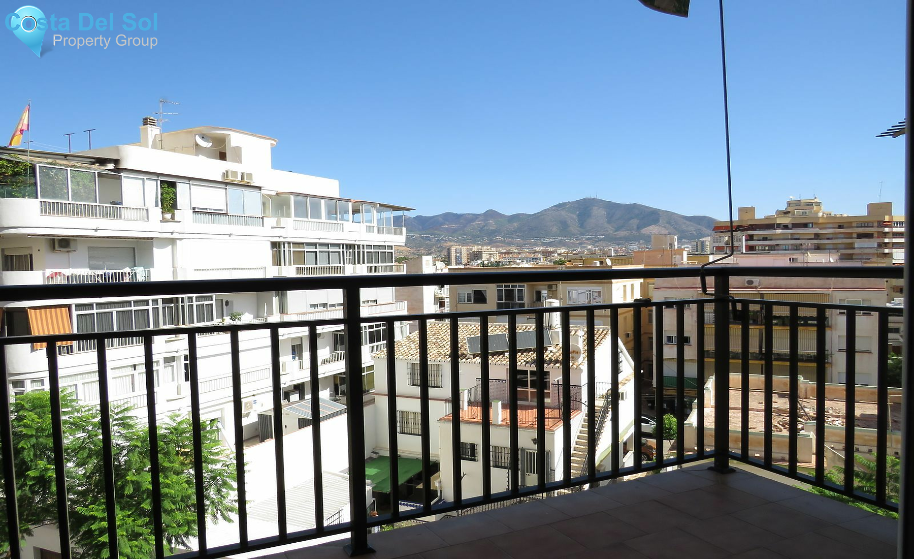 Middle Floor Apartment in Fuengirola-1490143