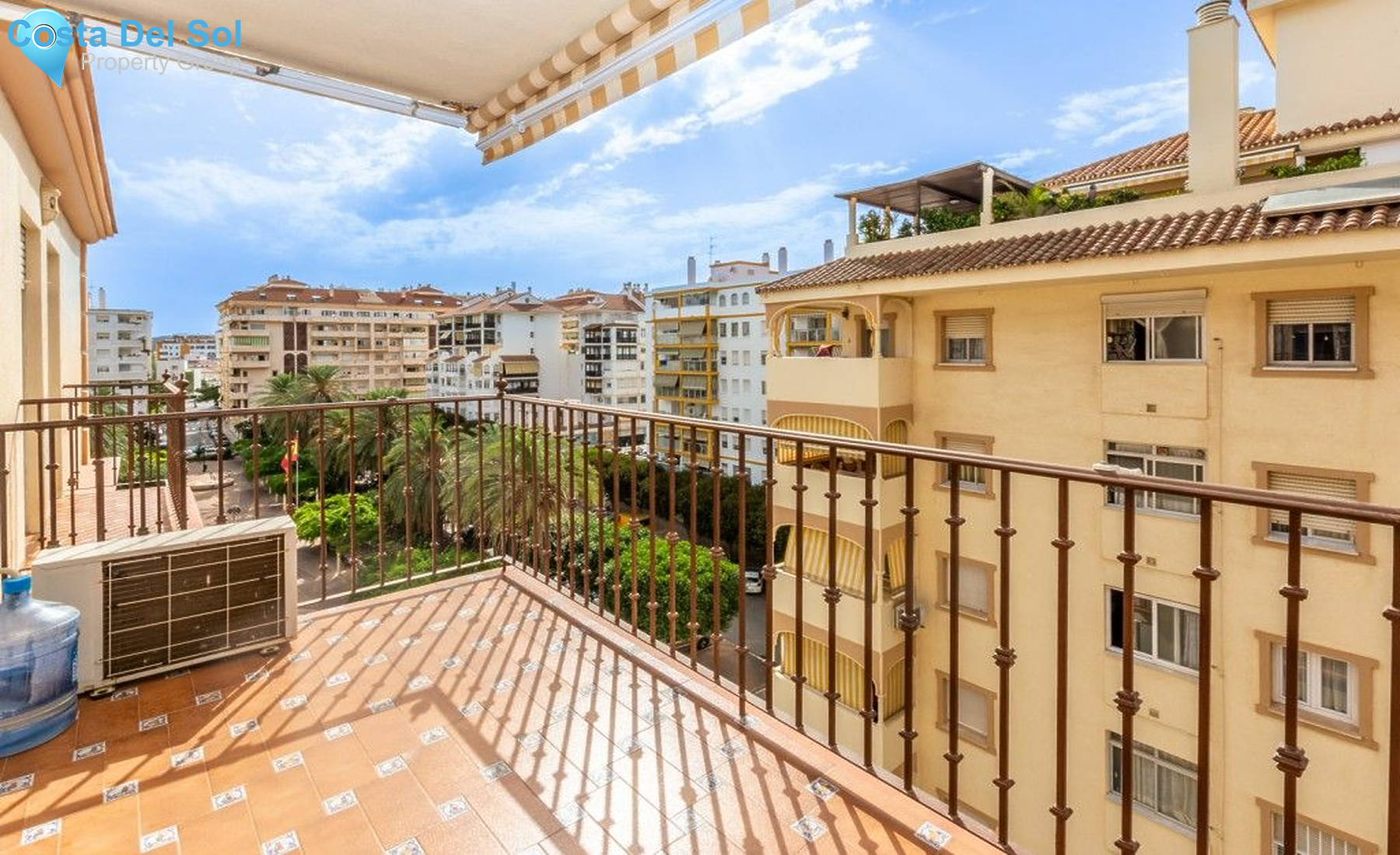 Middle Floor Apartment in Fuengirola-1492978