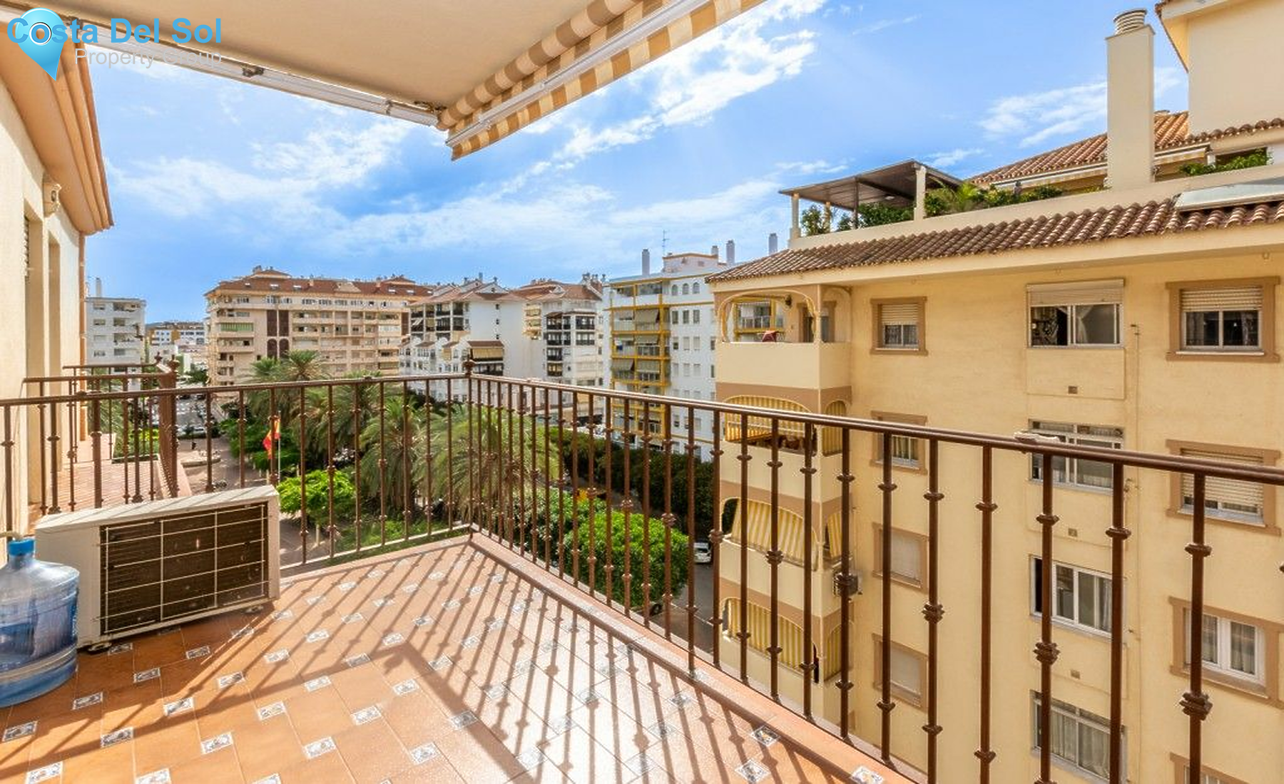 Middle Floor Apartment in Fuengirola-1492987