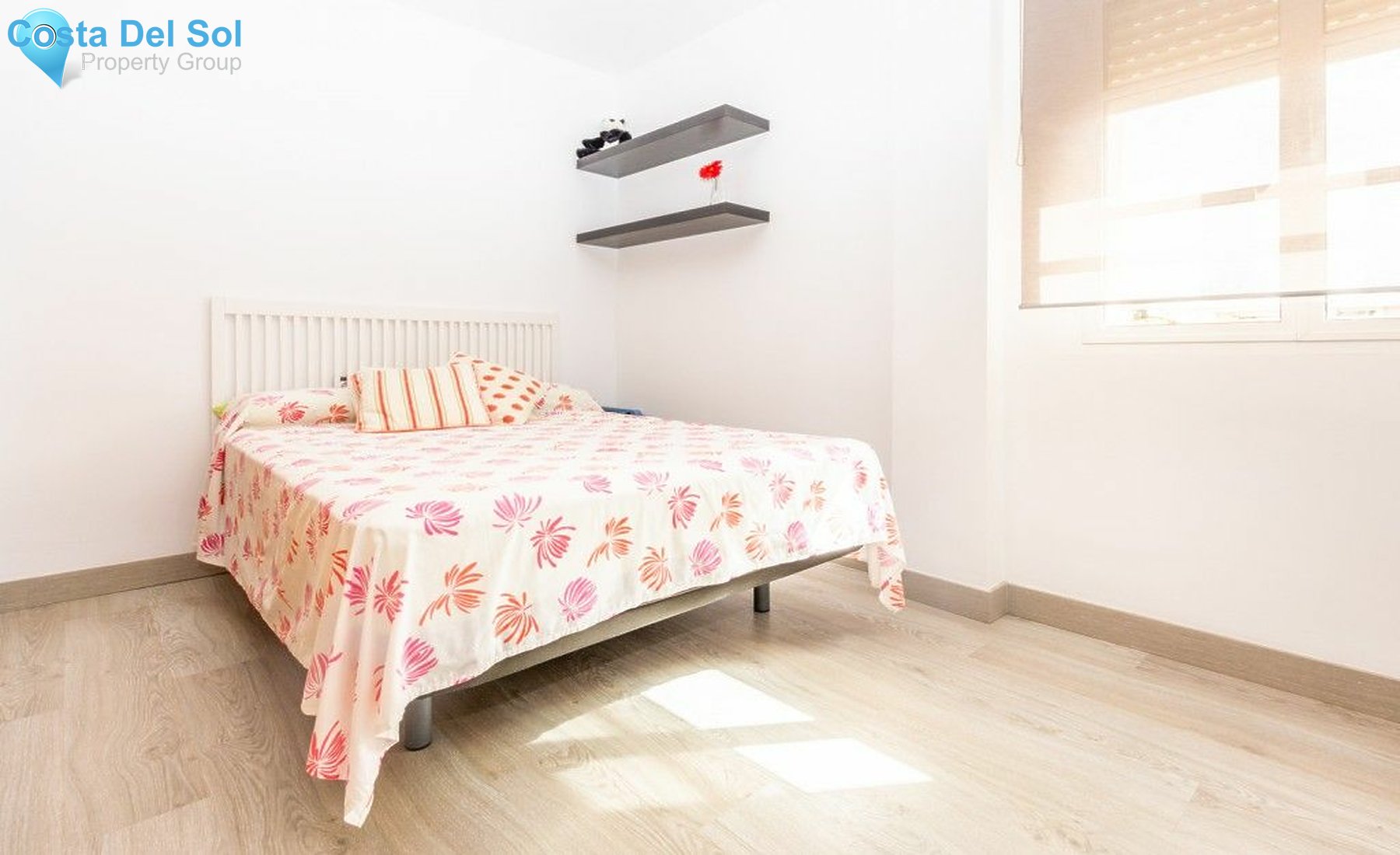 Middle Floor Apartment in Fuengirola-1492997