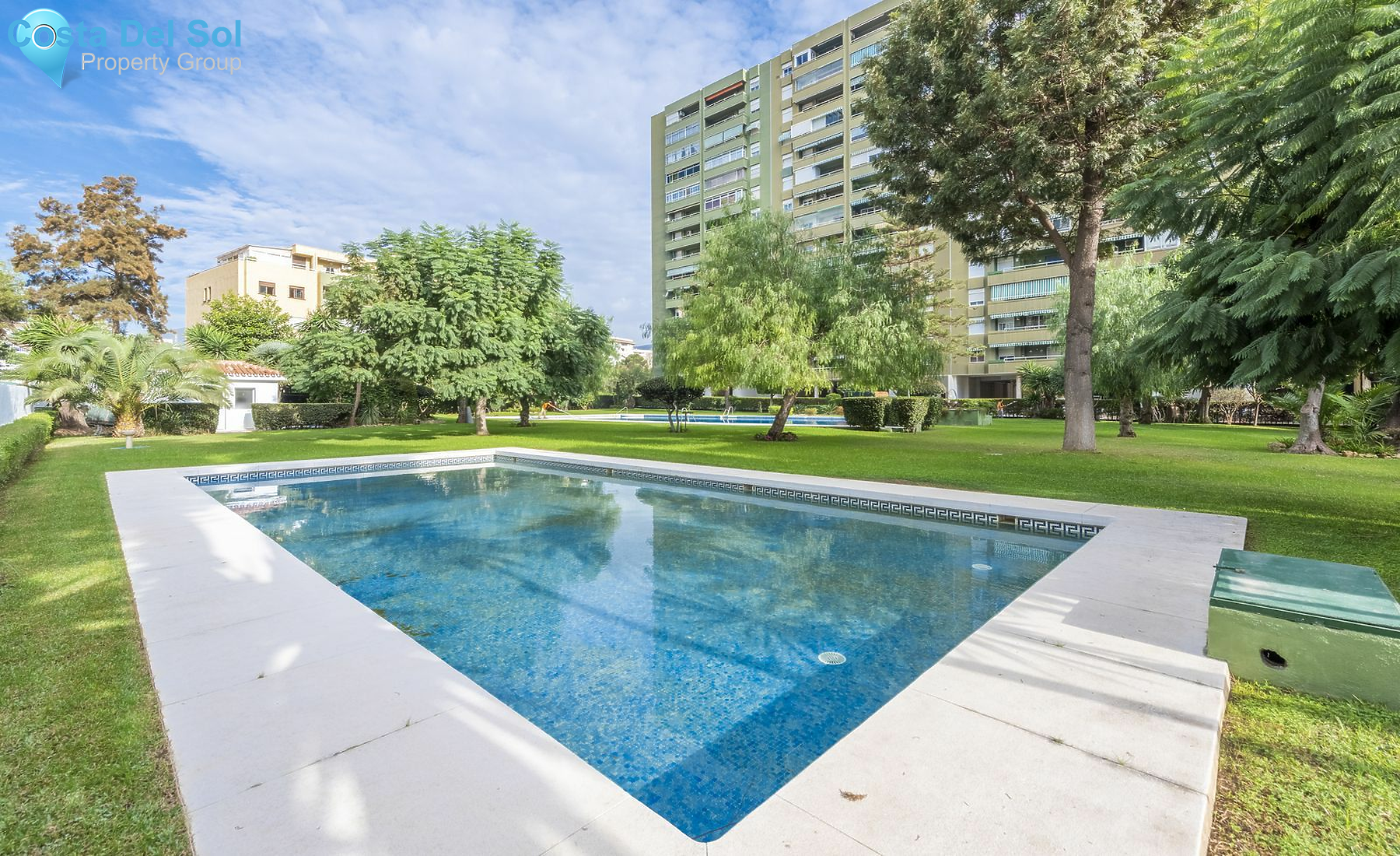 Middle Floor Apartment in Fuengirola-1493182
