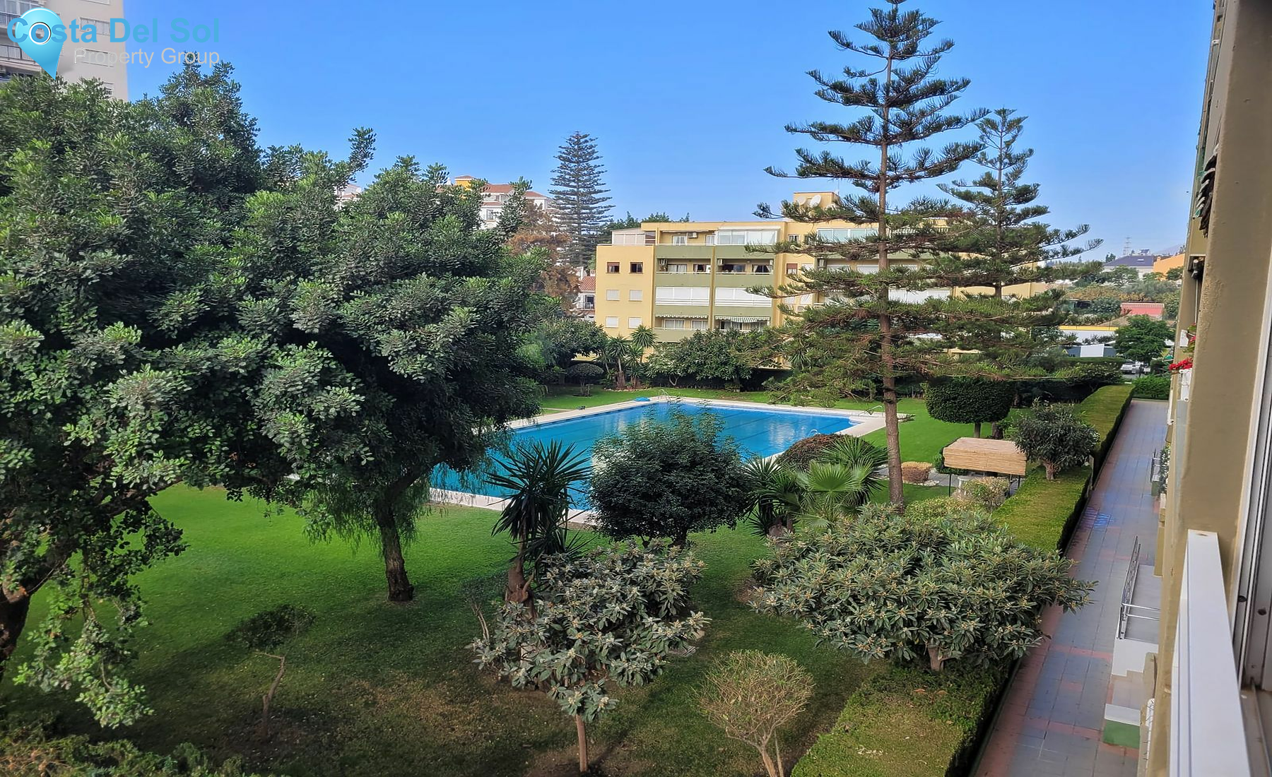 Middle Floor Apartment in Fuengirola-1493183
